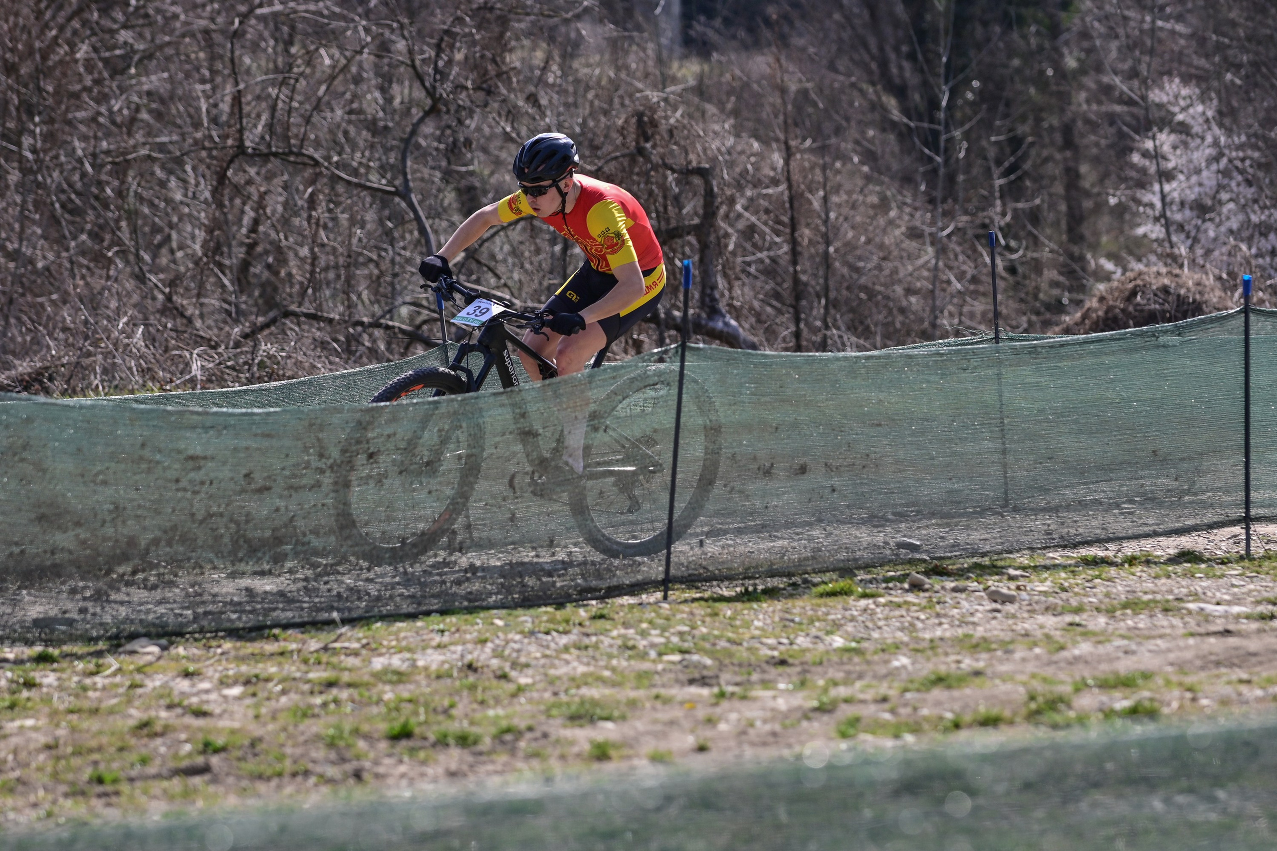 Маунтинбайк, кросс-кантри в Архипо-Осиповке 16 марта 2025. Спортивный фотограф, фотожурналист Павел Ларькин