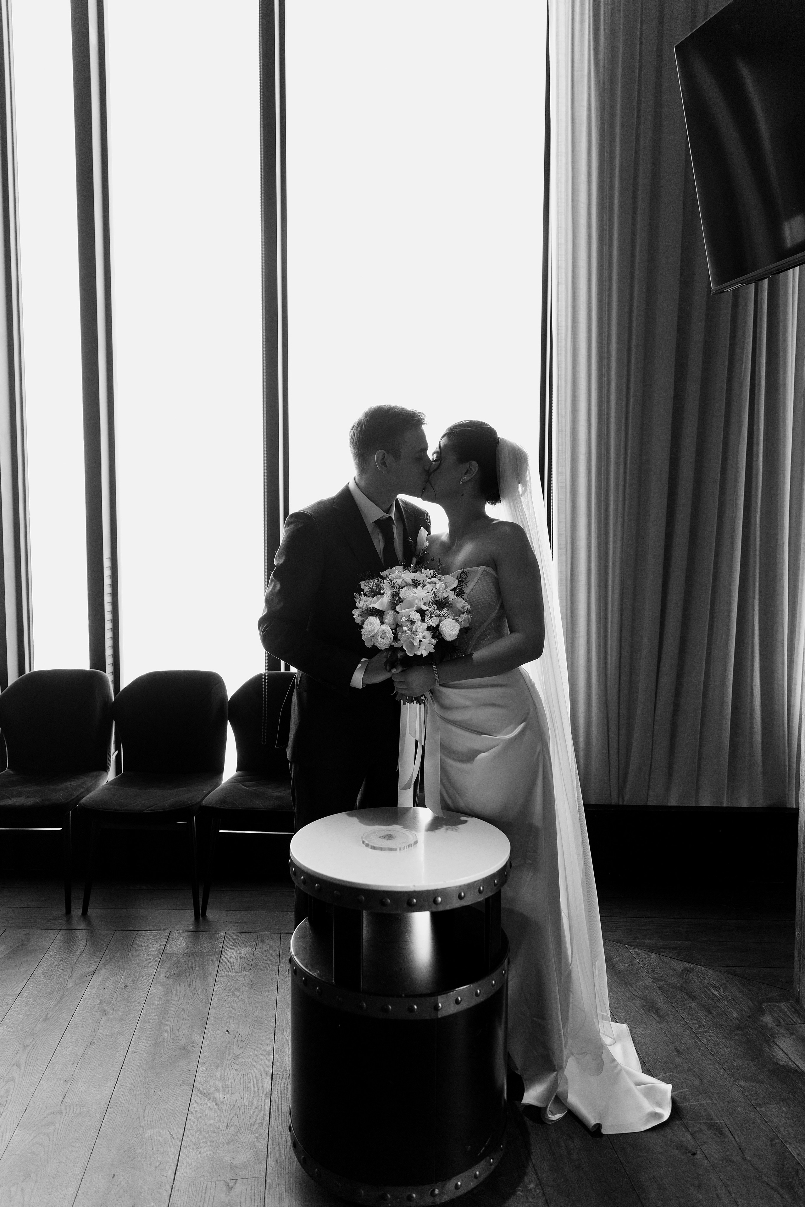 Паша&Настя (роспись Москва-сити Birds). Фотограф в Москве Юлия Хамзина