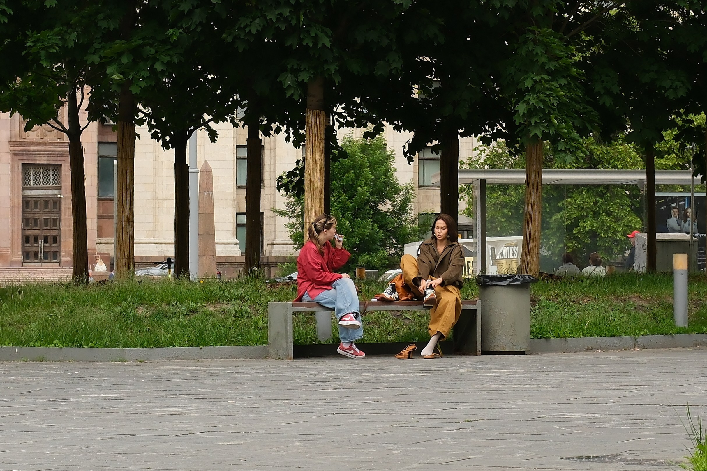 Улица, люди, жизнь…