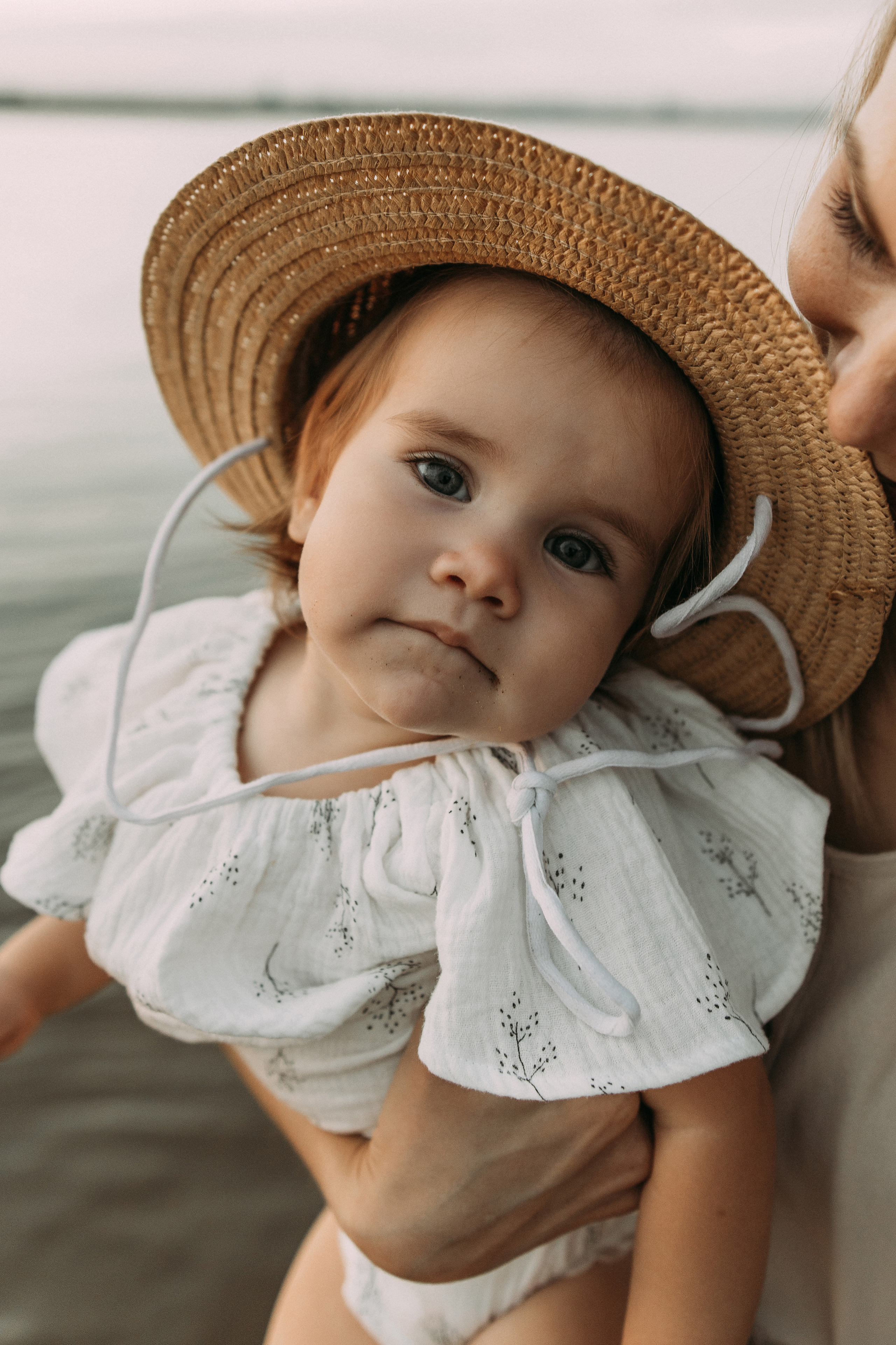 Женя, Катя, Майя, Есения. Семейный фотограф и детский фотограф в Волгограде Алеся Бутакова — дет