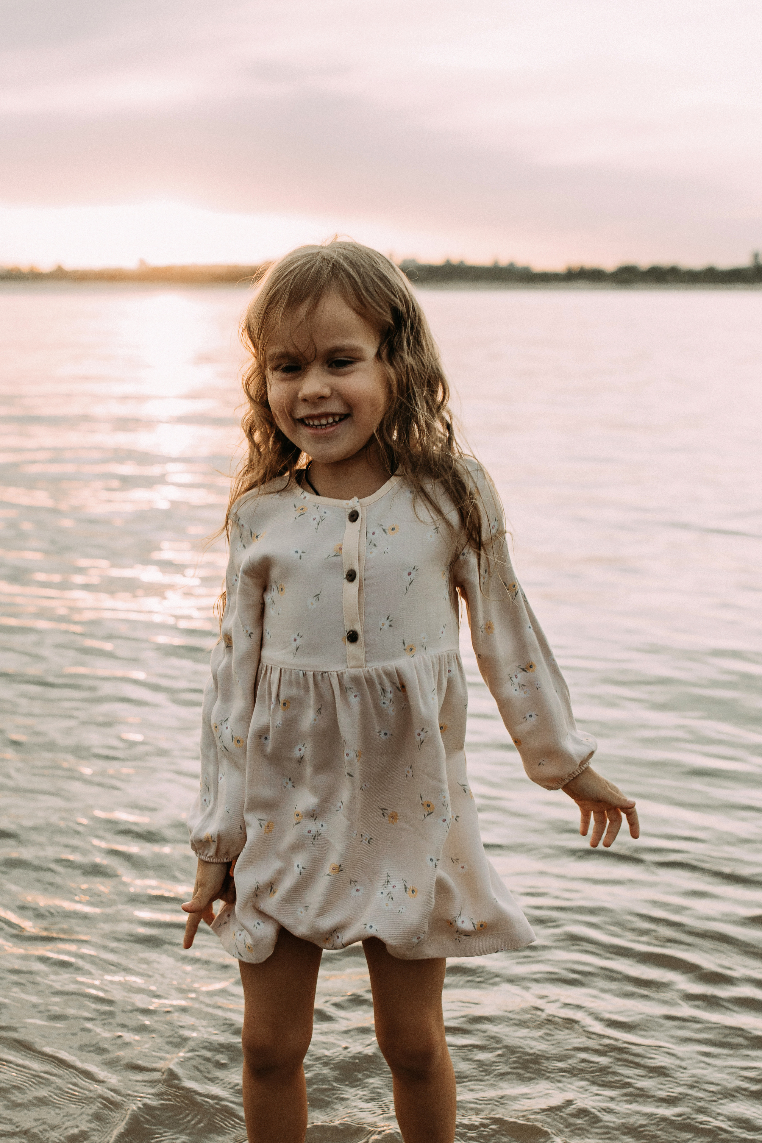 Женя, Катя, Майя, Есения. Семейный фотограф и детский фотограф в Волгограде Алеся Бутакова — дет