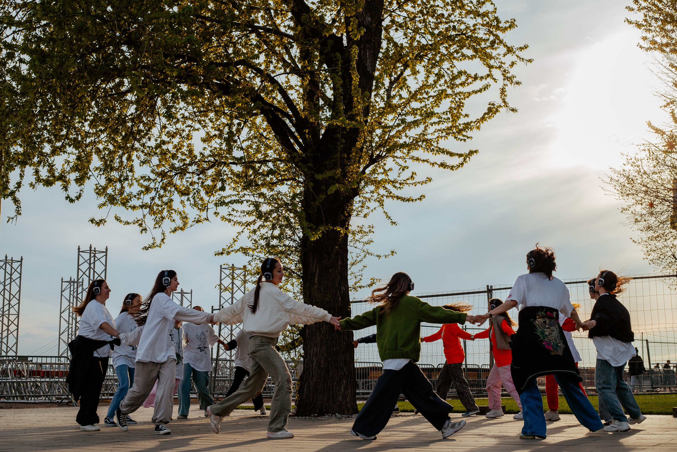 Я ТАНЦУЮ ПО СТРАНЕ. Портретный и репортажный фотограф Настя Куприянова