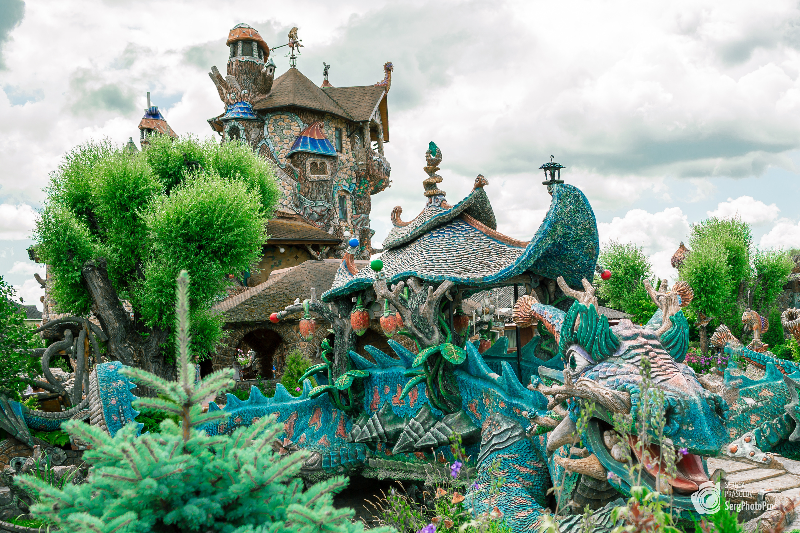 Фотографии "Вихляндии" в Козельске, Калужской области