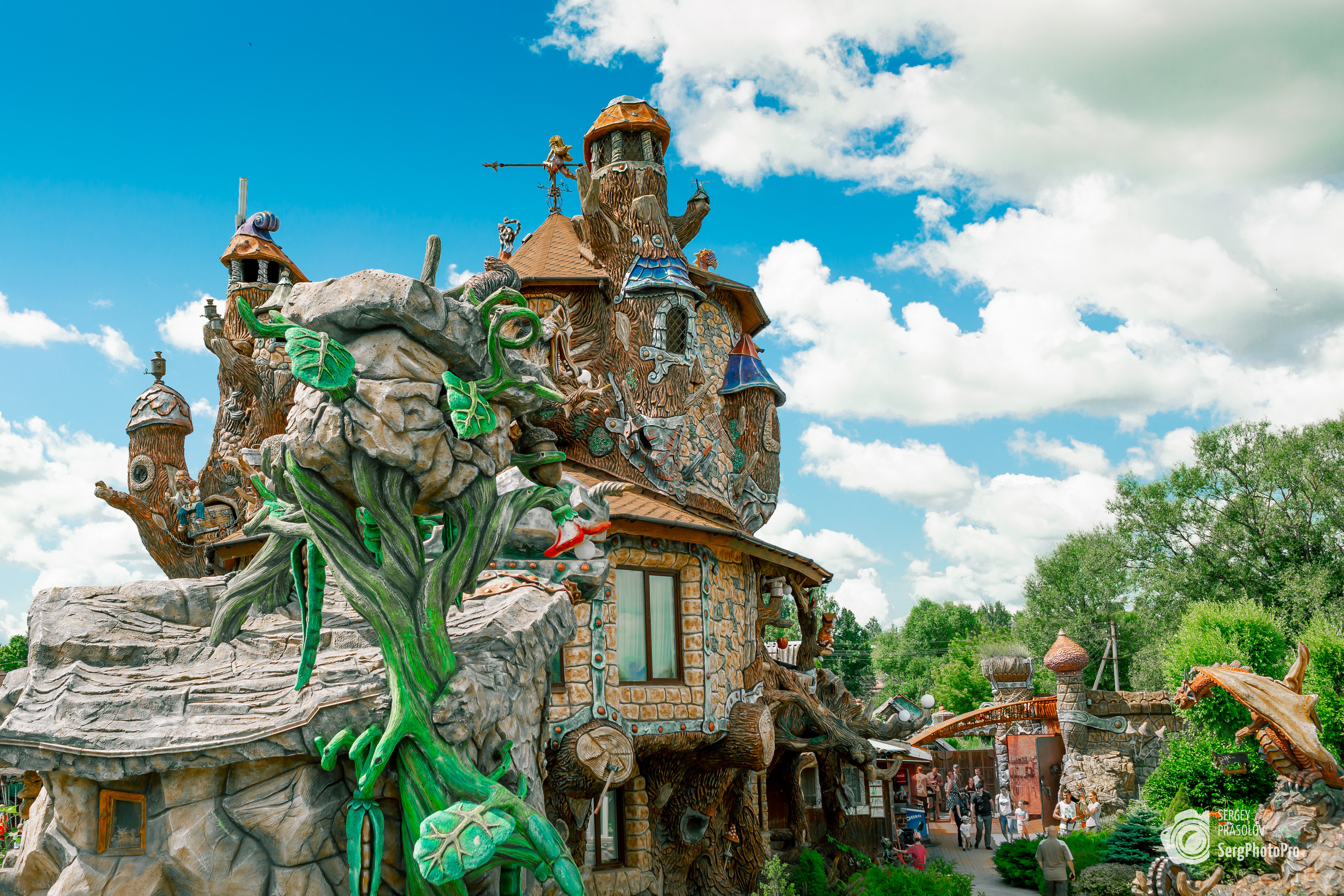 Фотографии "Вихляндии" в Козельске, Калужской области