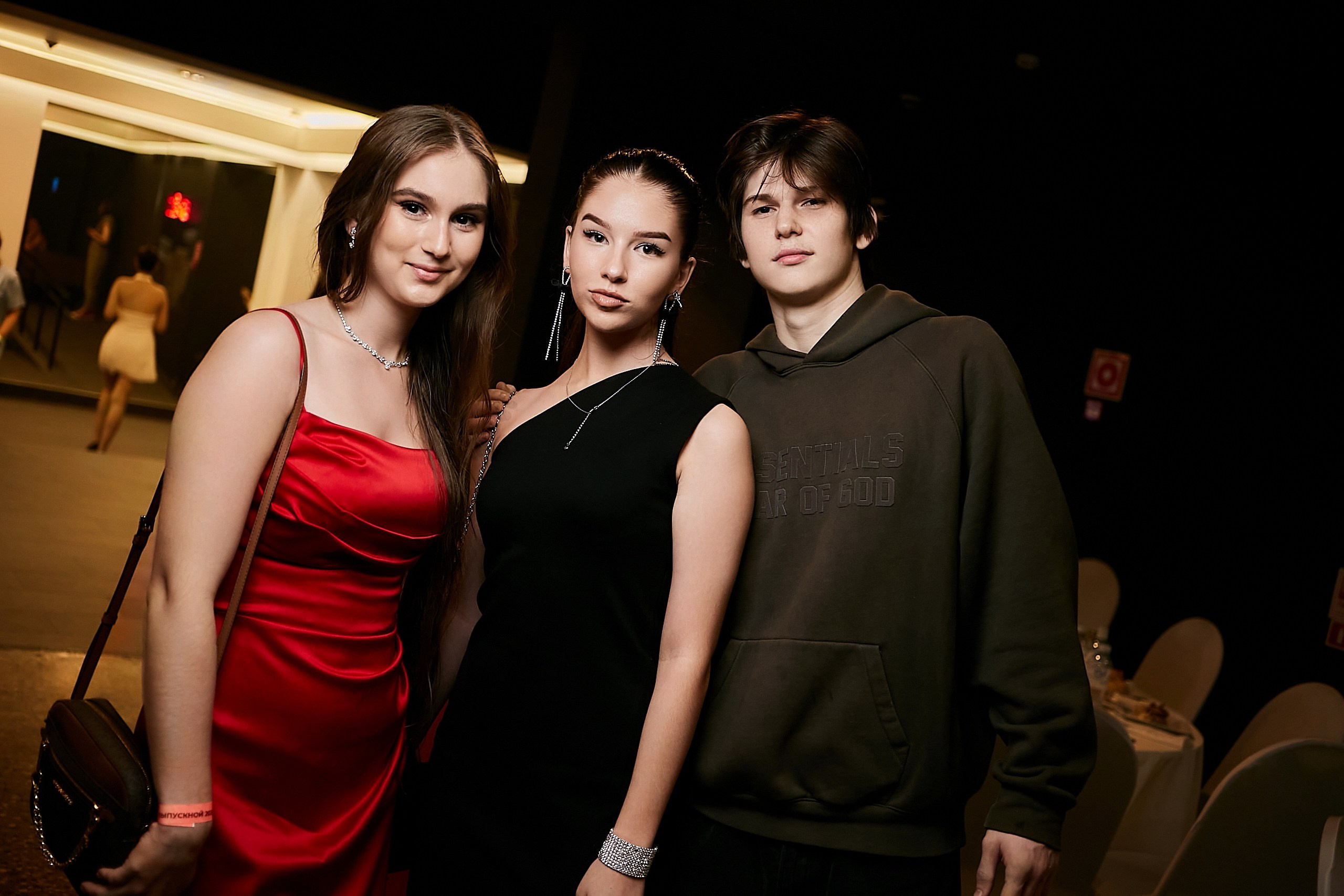 Выпускной 2024 концертный зал Академия ВТБ. Фотограф и Видеограф в Москве. Олег Корушев