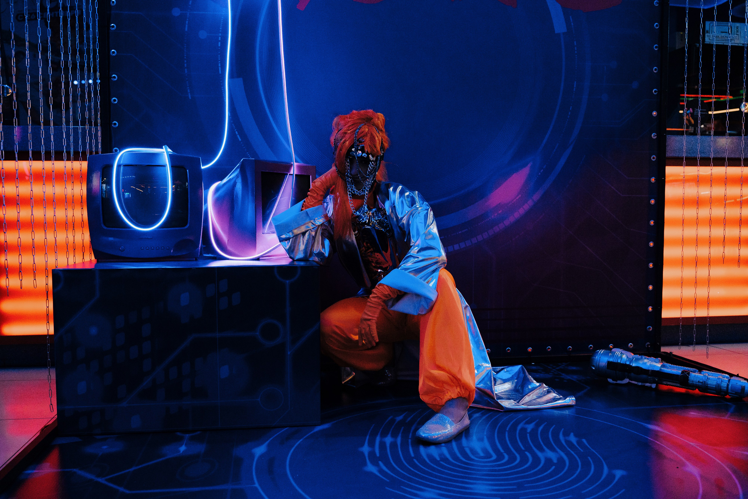 20 ЛЕТ МЕГАПОЛИС ЧЕЛЯБИНСК ХЕДЛАЙНЕР ЕЛКА. Репортажный фотограф Зуев Роман г. Челябинск