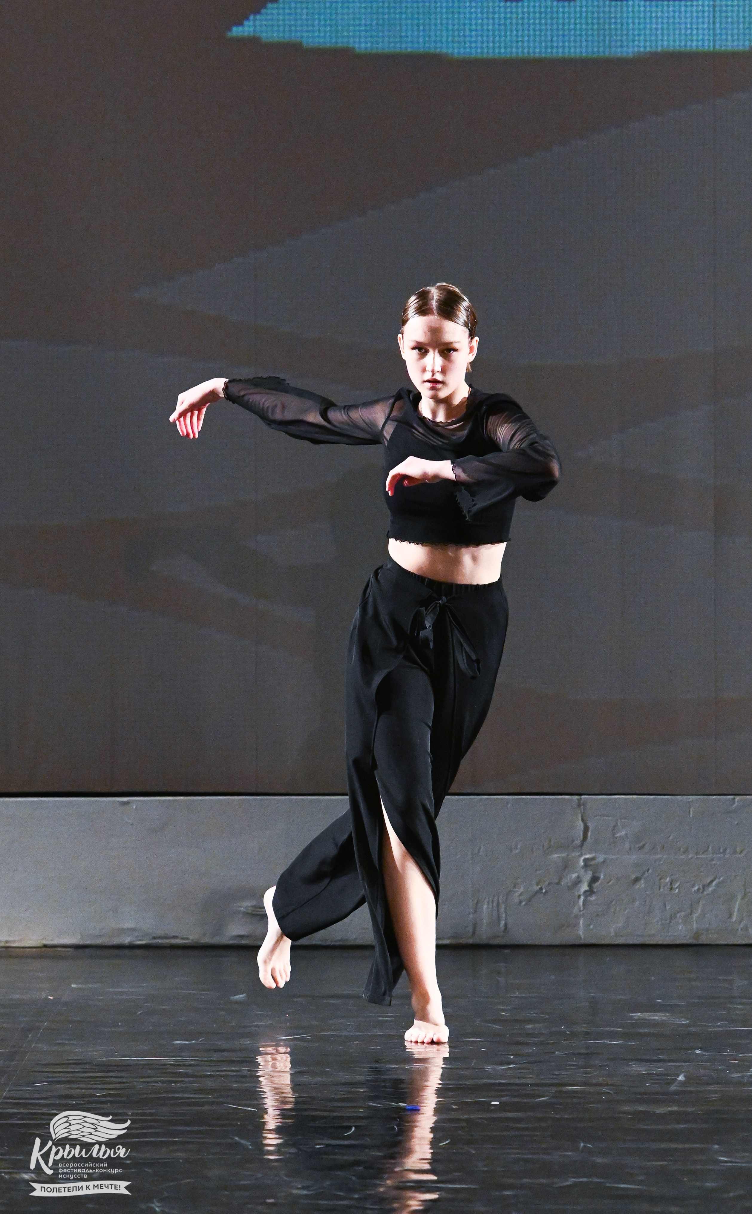 04.06.2025 Всероссийский фестиваль-конкурс искусств «Крылья» г. Санкт- Петербург. Медиастудия Фото Концепт