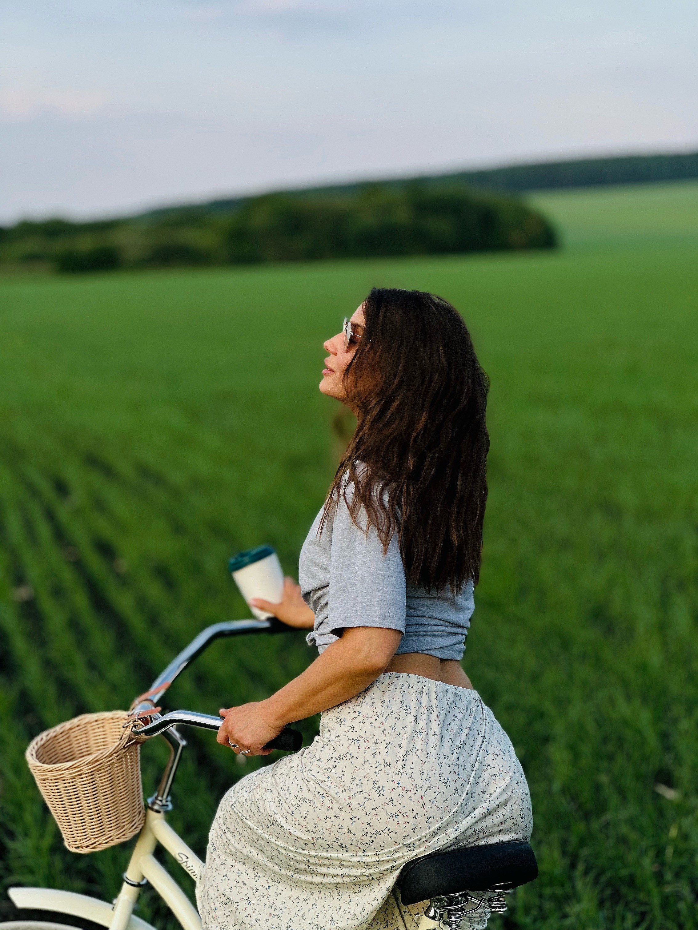 Летний lookbook для бренда одежды «LeCóache». Главная