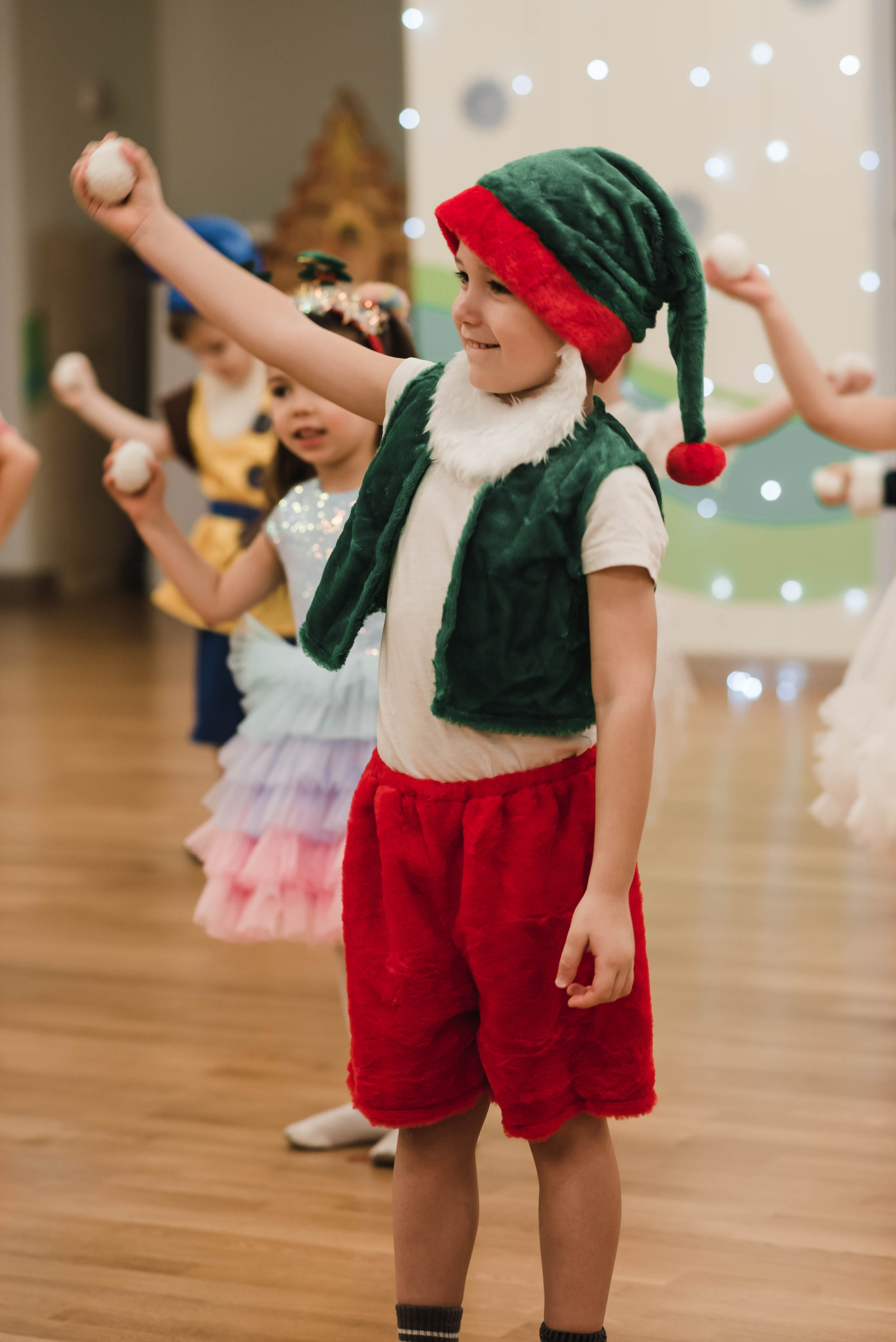 Детский садик Новый год. Фотограф в Москве новорожденные свадьбы семьи Дарья Ларионова