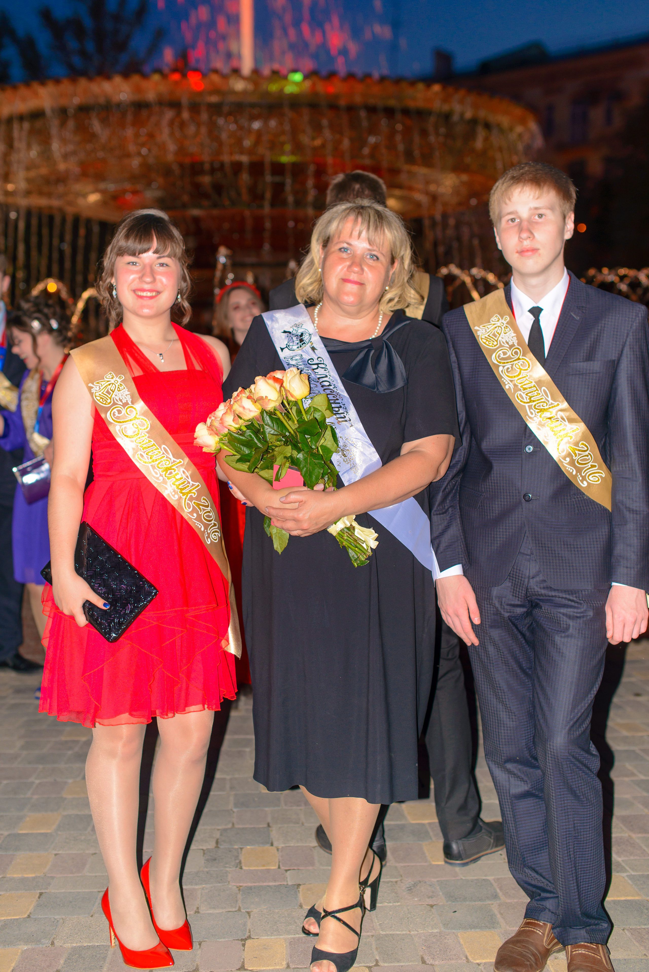 Звонок и выпускной. Фотограф, видеооператор Нина Коршунова