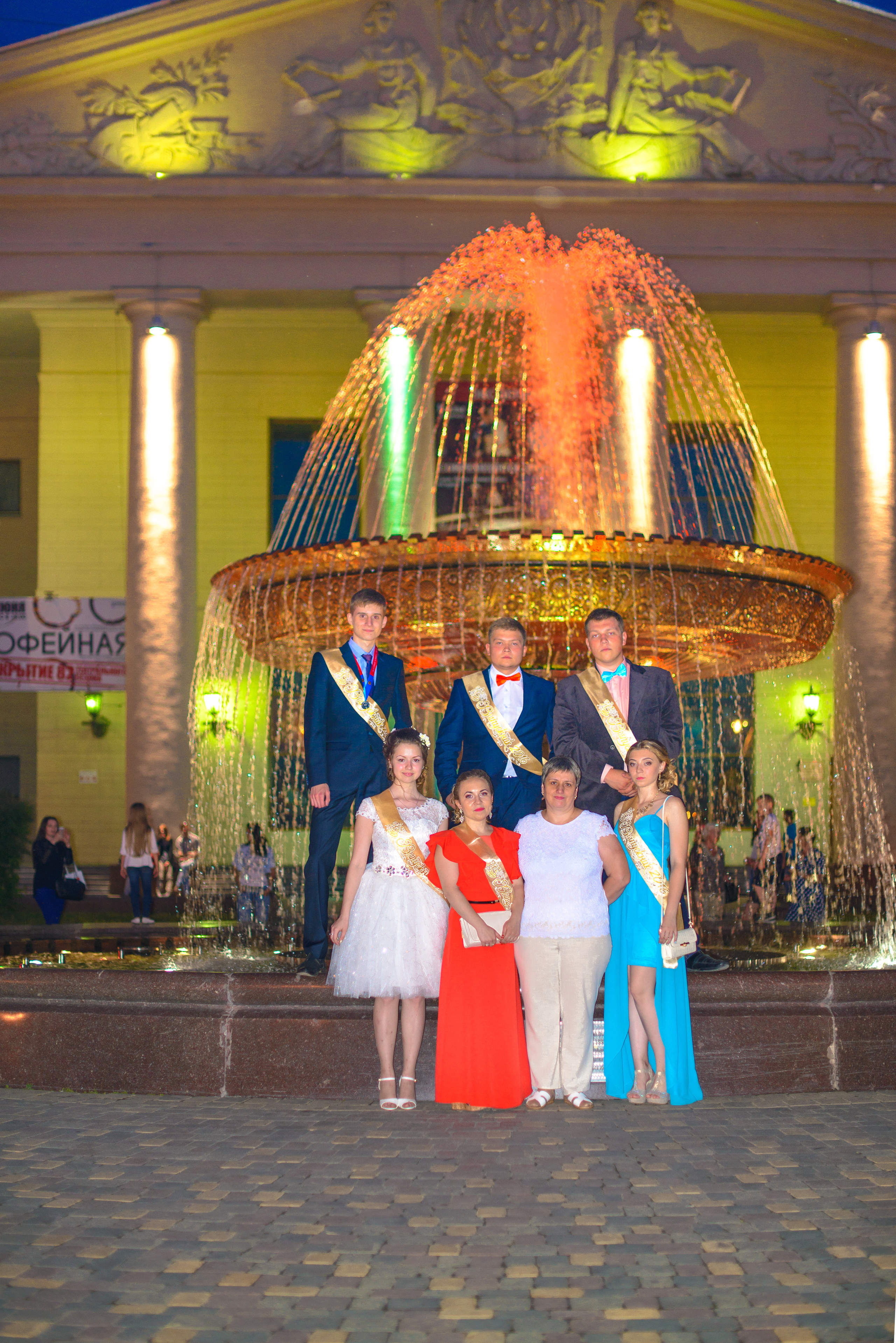 Звонок и выпускной. Фотограф, видеооператор Нина Коршунова