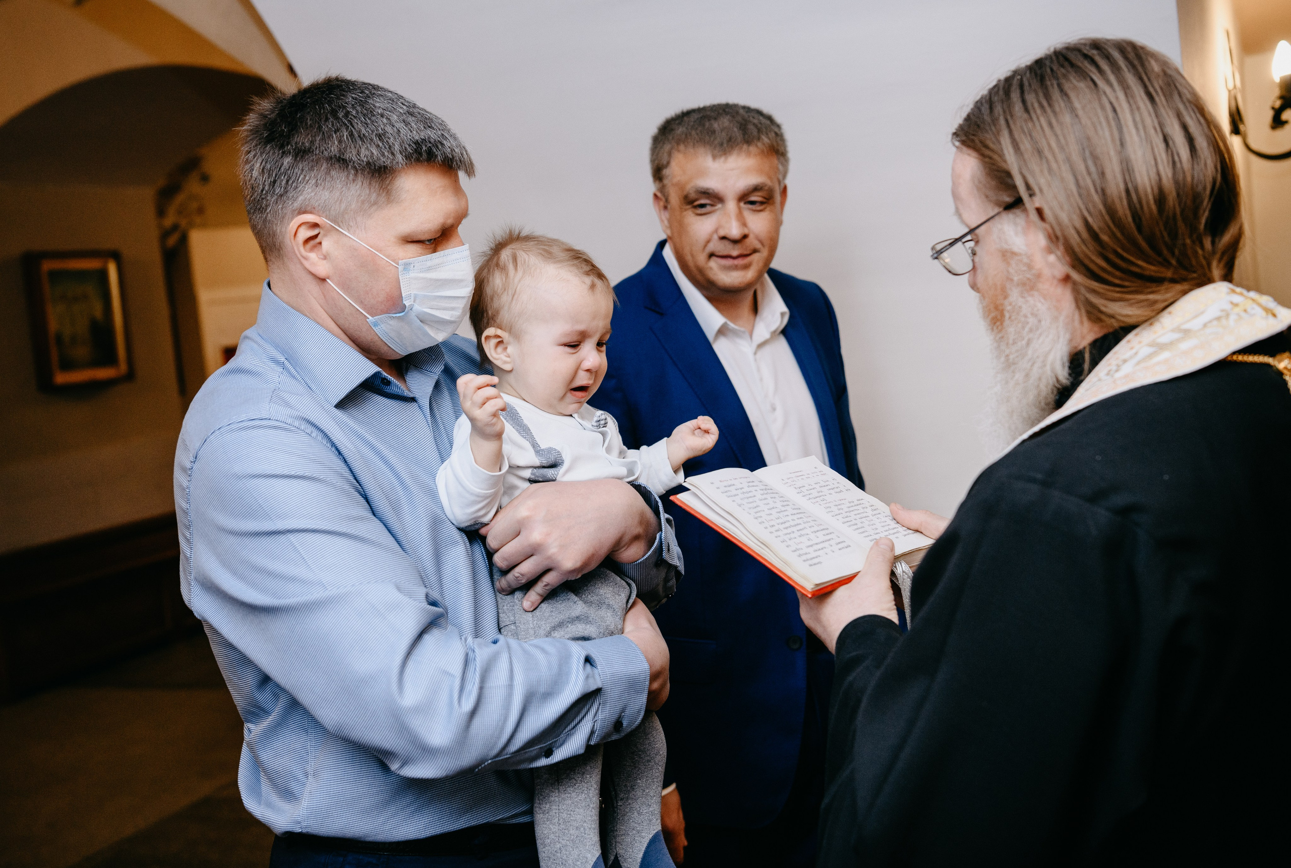 Крещение Александра. Фотограф на выписку из роддома в Москве и МО