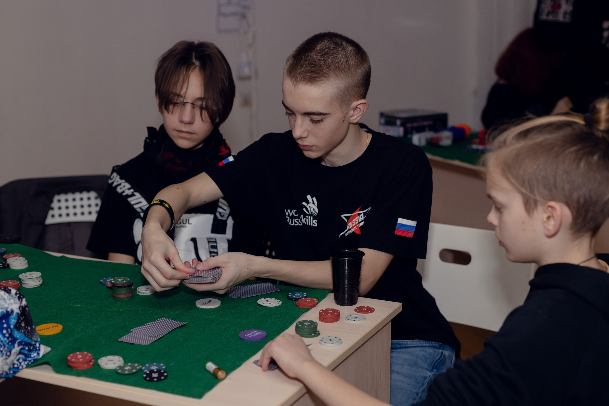 Киберспейс | детский лагерь. Арсений Игошев — фотограф, урбанист