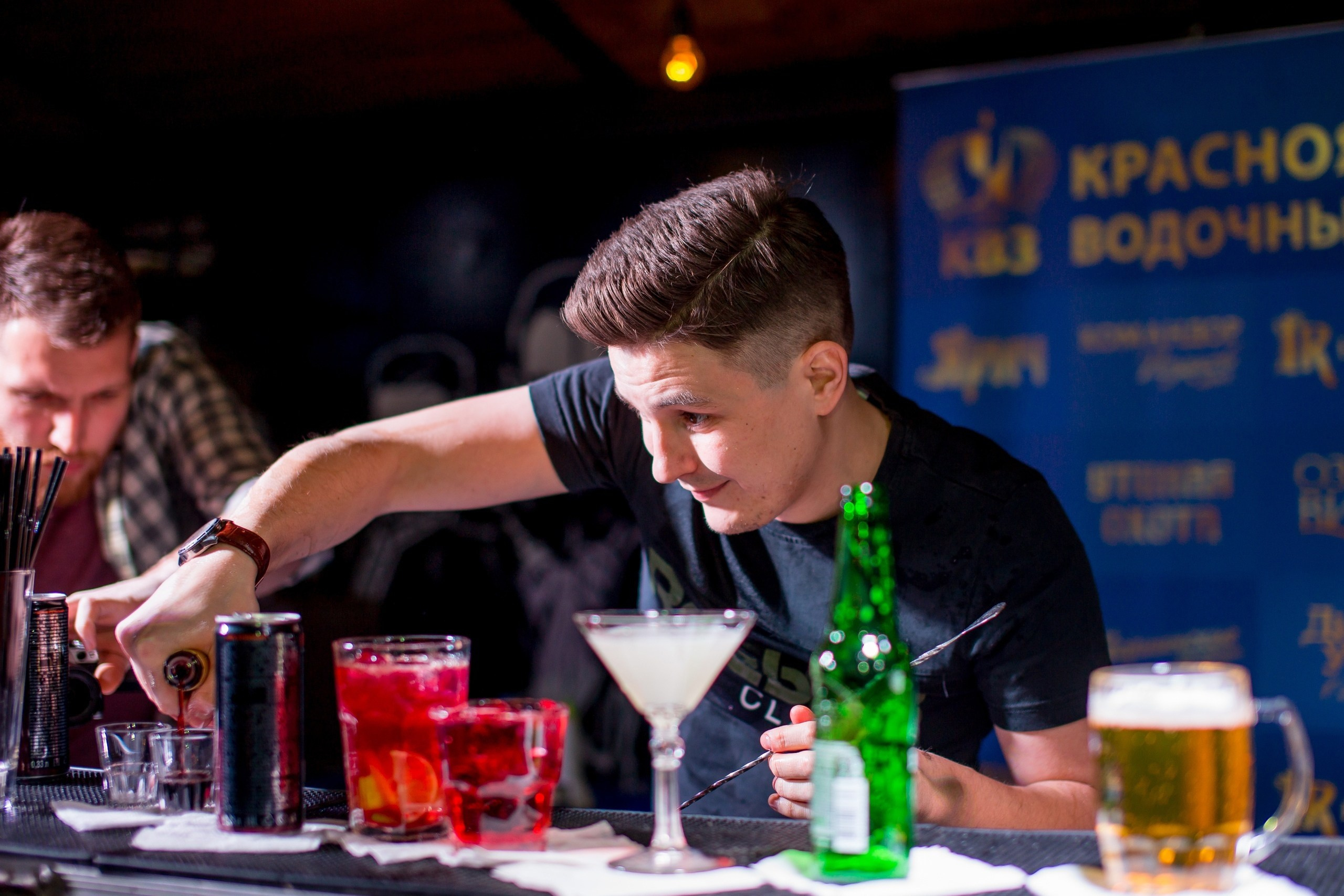 День бармена. Семейный Фотограф в Красноярске Крохалев Сергей