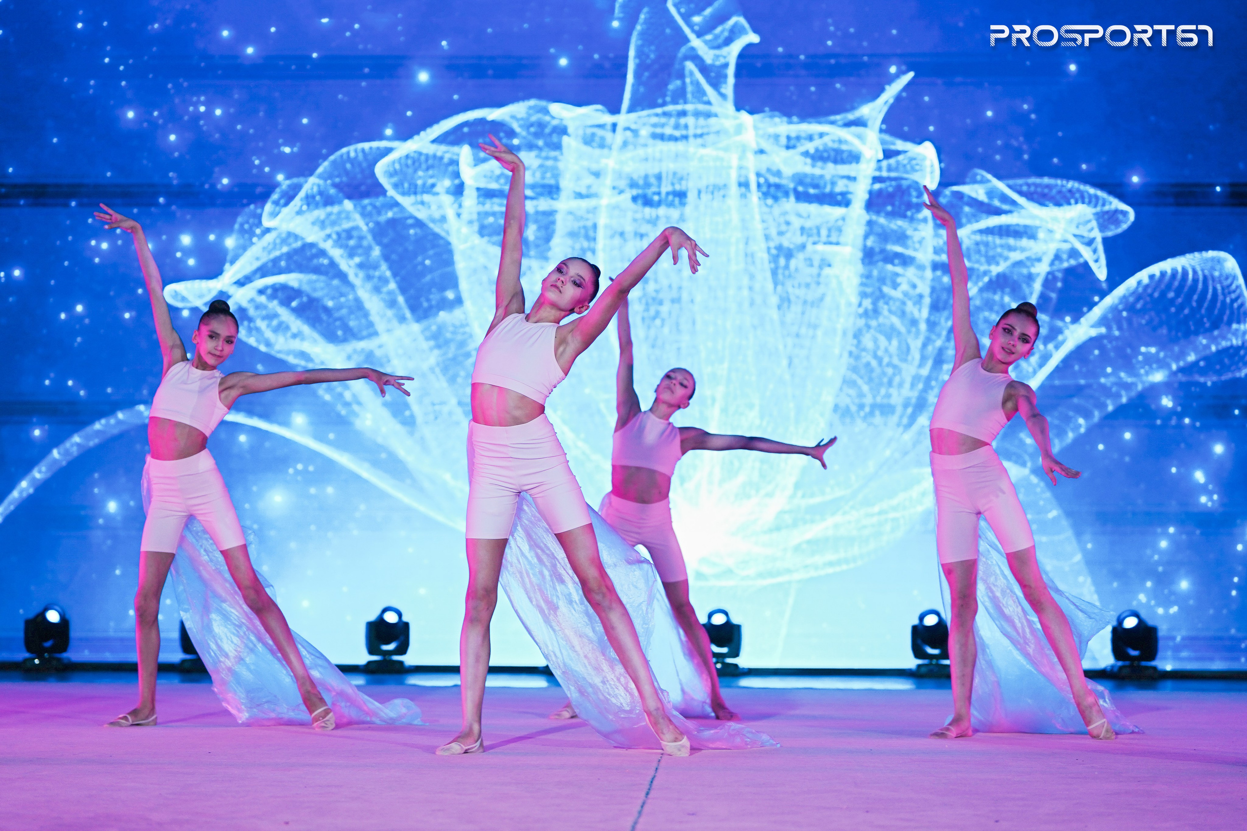 Закрытие. Хрустальная роза 2025 г.Минск. Спортивный фотограф Олег Медведев | prosport67 | Смоленск