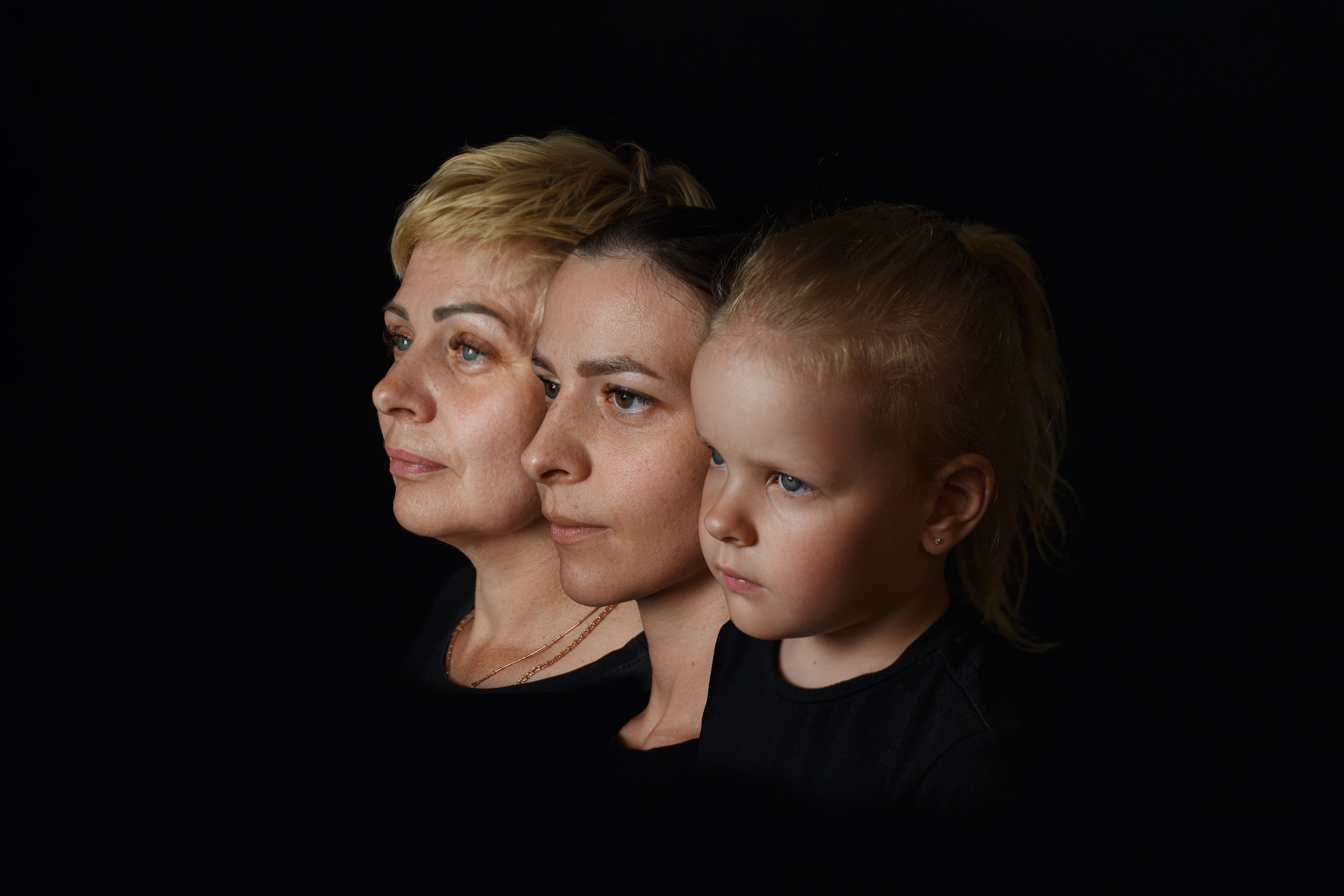 Портрет поколений. Фотограф новорождённых семейный фотограф Томск Елена Каплина