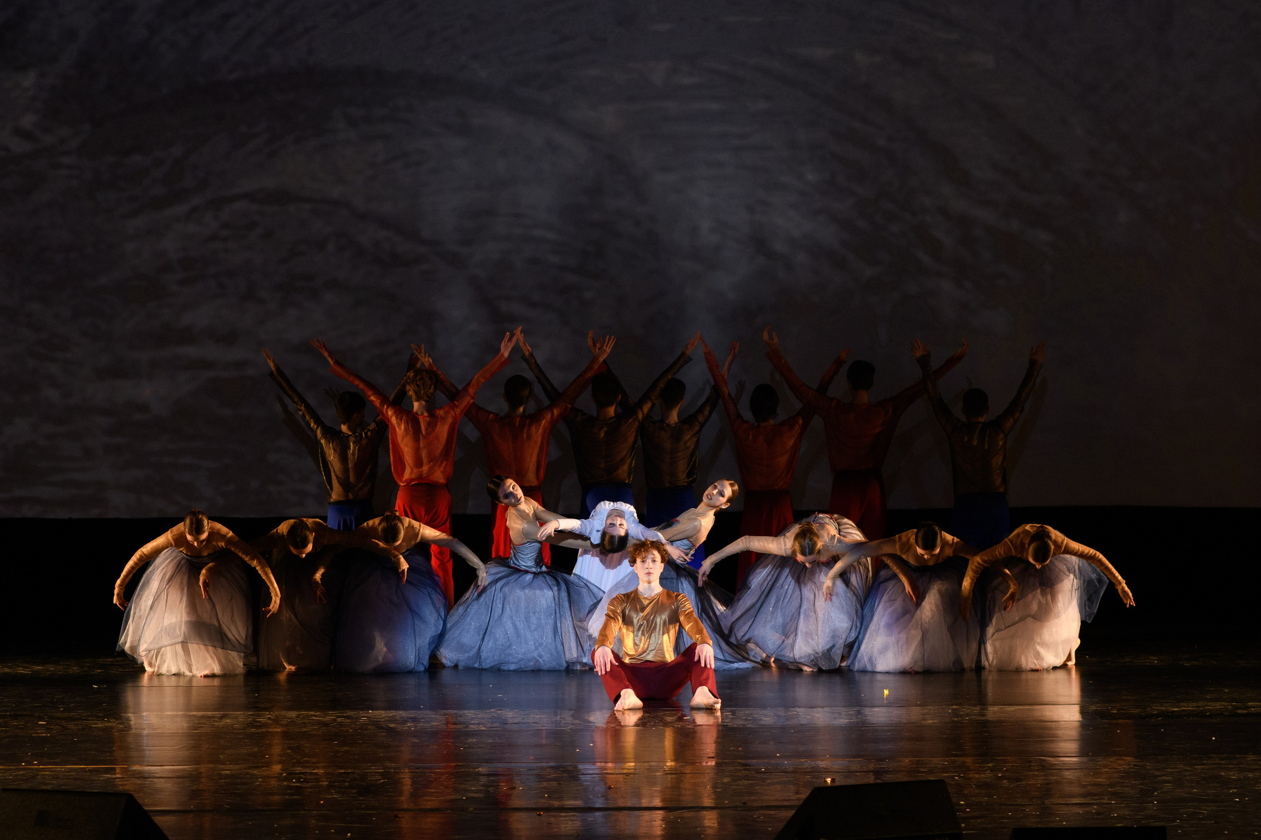 23 апреля, часть 2, БКЗ Октябрьский, г. Санкт-Петербург. Золотое яблочко