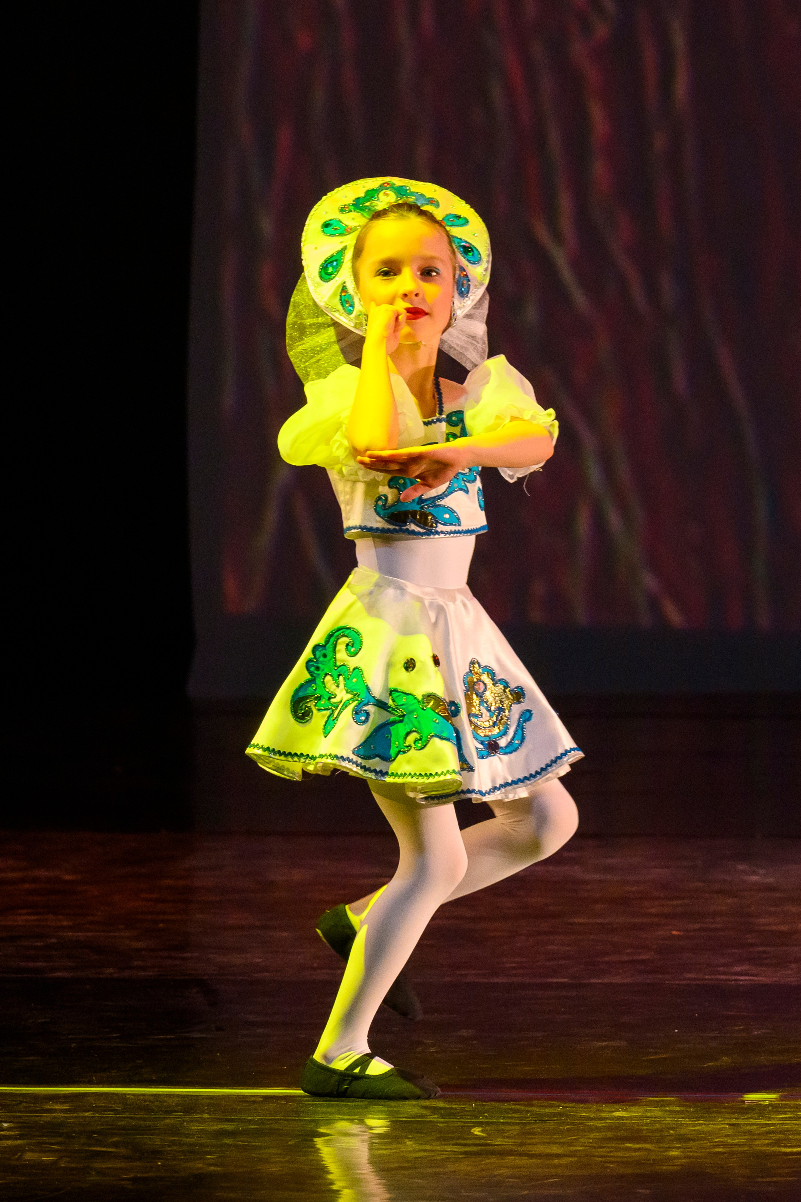 23 апреля, часть 2, БКЗ Октябрьский, г. Санкт-Петербург. Золотое яблочко