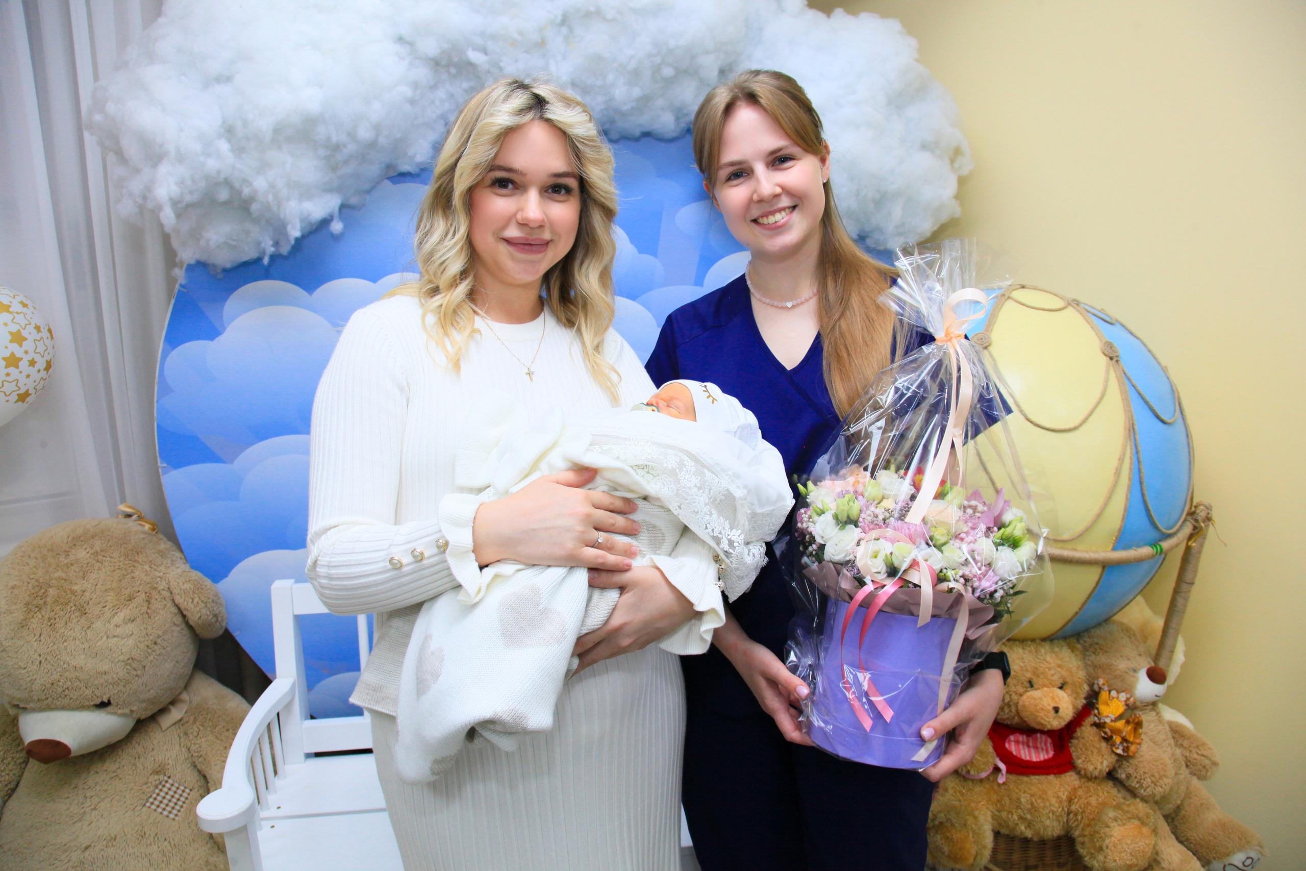 ЦПСиР на Севастопольском Центр планирования семьи на севастопольском фотограф на выписку из роддома MDgroup видеосъемка выписки из роддома