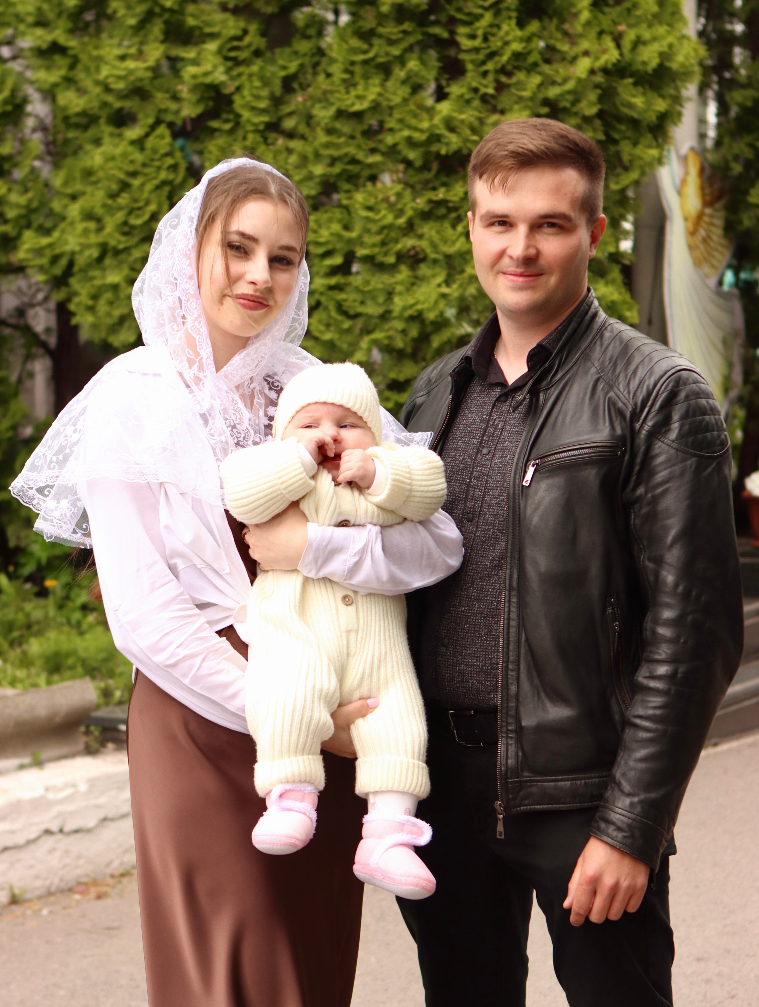 Анастасия и Вадим — крещение Виктории. Фотограф в Курске Смирнов Евгений