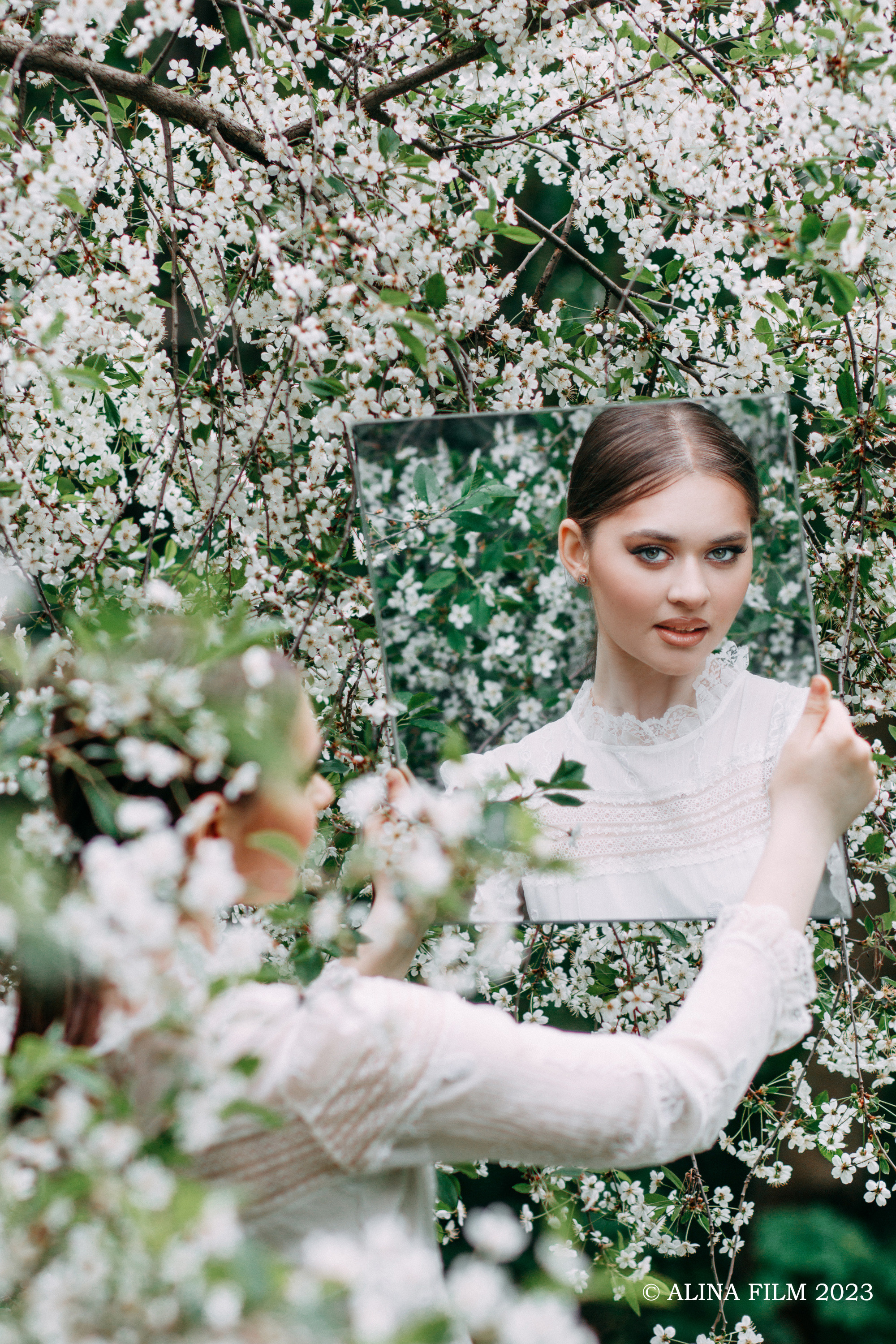 Фотосессия в цветении (вишня). Фотограф в Санкт-Петербурге Alina Film