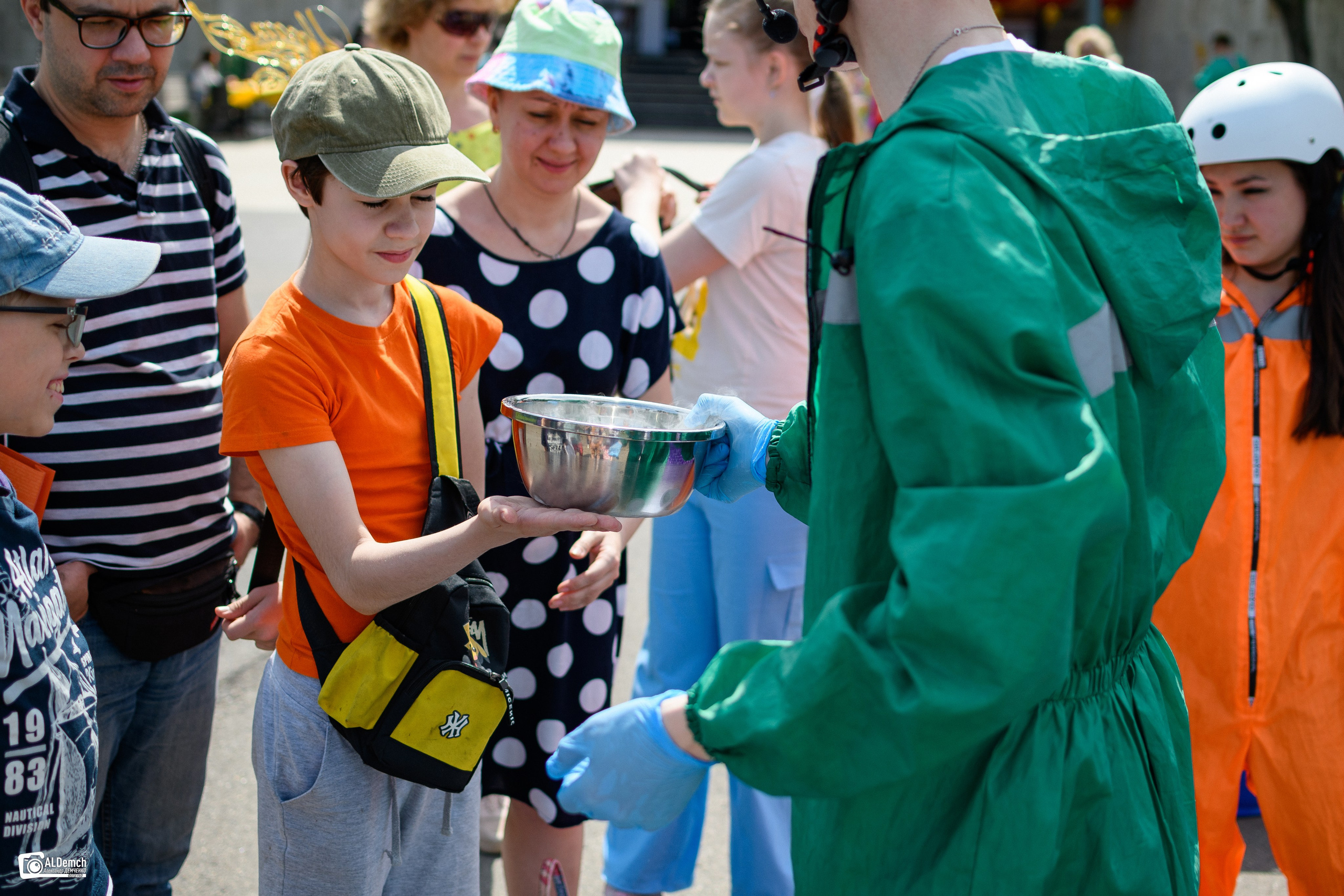 День защиты детей Терракотовая армия в Москве на ВДНХ фото