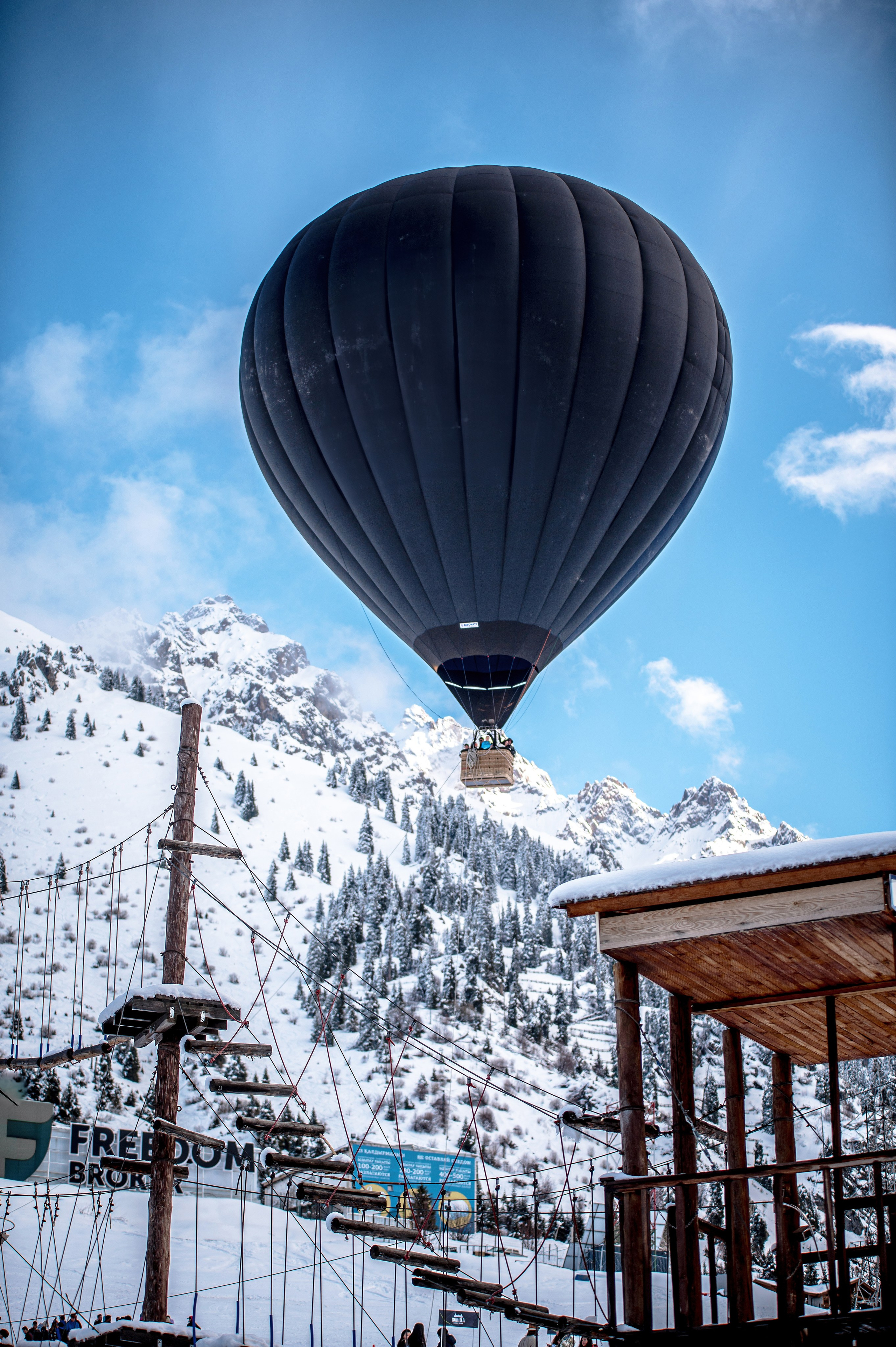 Brand Events. Елена Северина фотограф, Алматы: репортаж (спорт, концерты, конференции), предметная и фуд-съёмка, портреты, каталоги, фэшн, ретушь