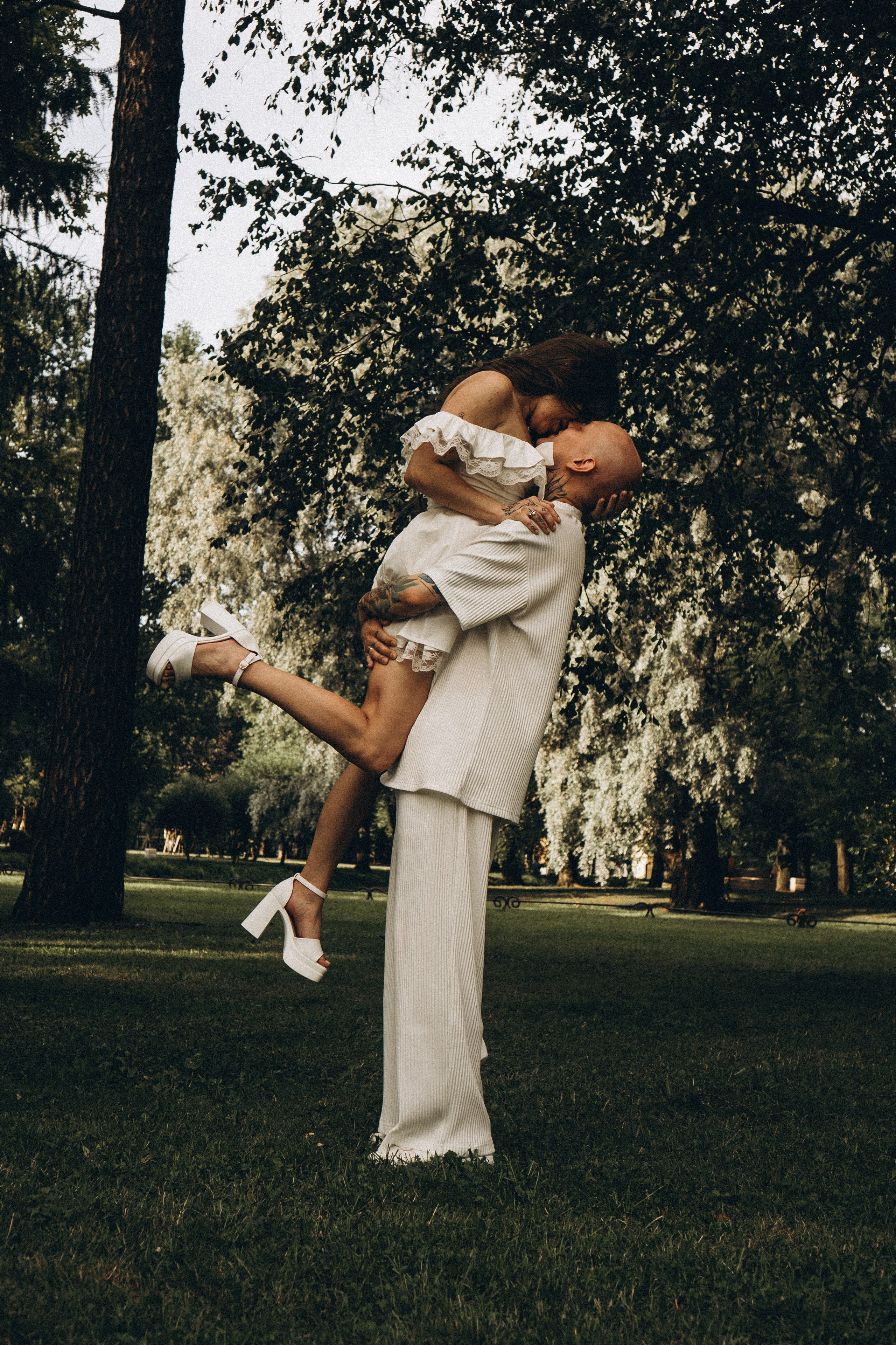 СВАДЕБНАЯ ПРОГУЛКА ПО ТАВРИЧЕСКОМУ САДУ И НЕВСКОЙ РАТУШЕ. Профессиональный фотограф, Санкт-Петербург — Виктория Богомолова