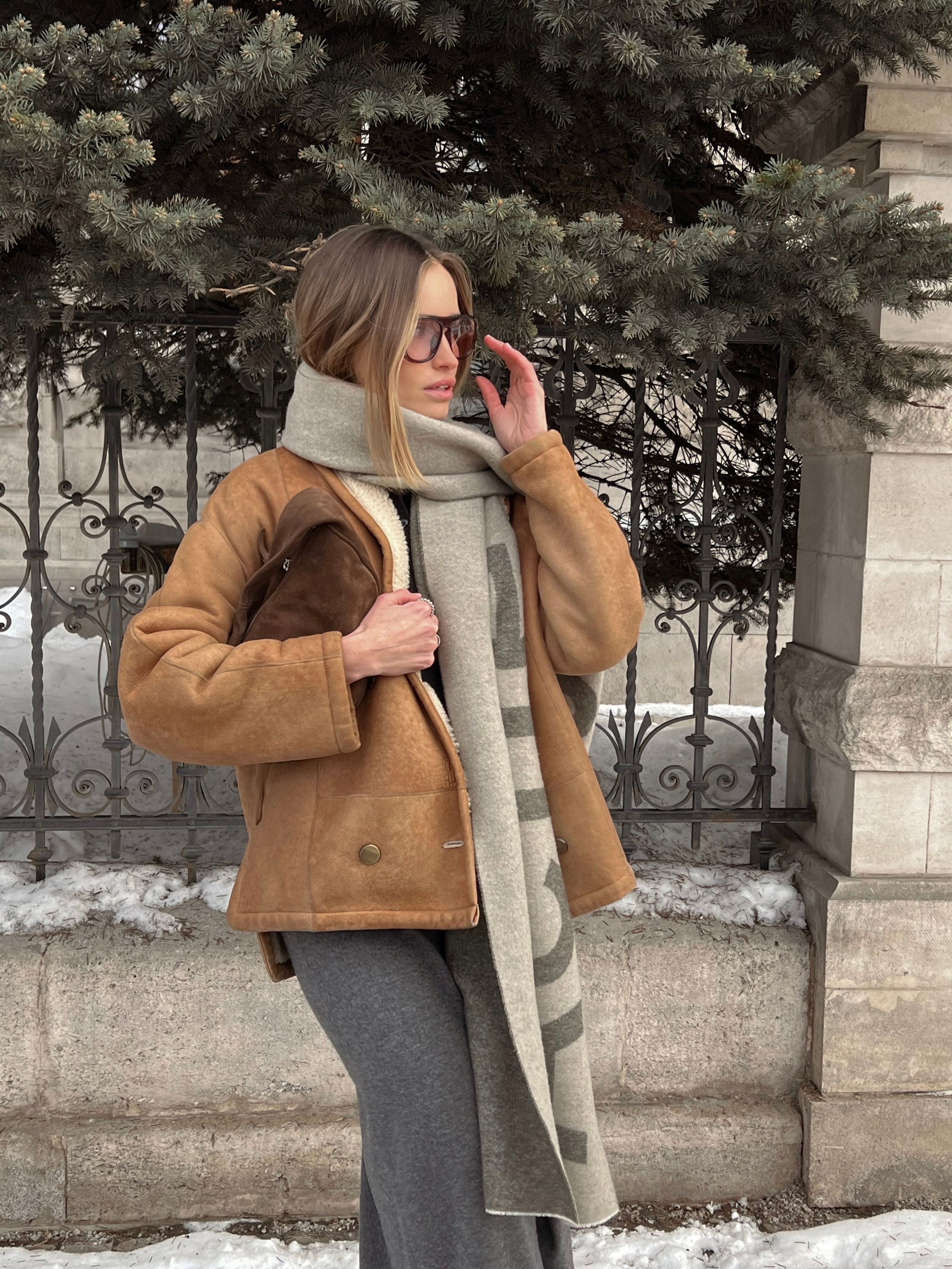 Настя — street съемка. Мобильный фотограф и видеограф — Алина