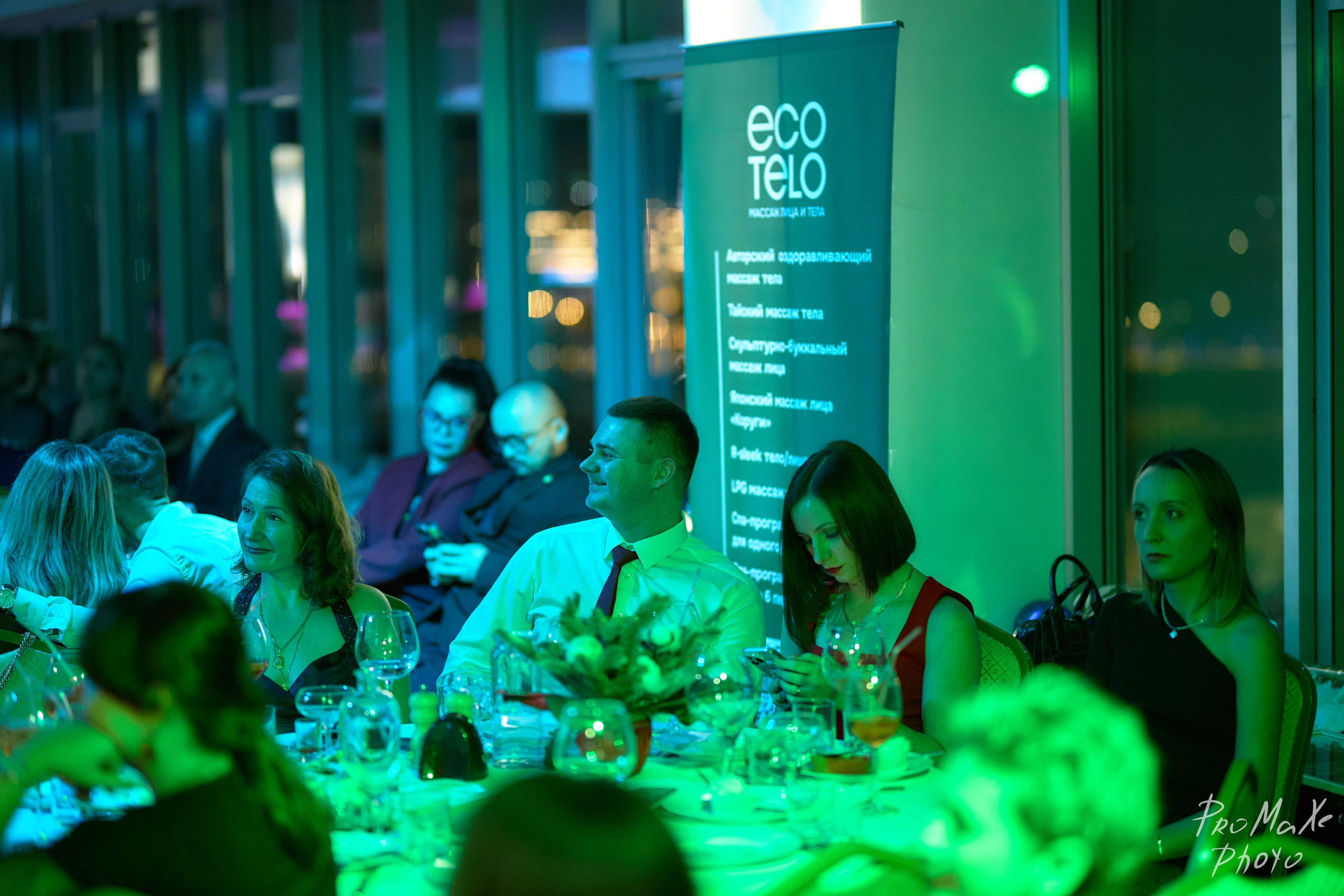 Зал КРАСА МАСС-МЕДИА ЧУВАШИИ. Владимир Суздалов (ProMaXe) — Портретный фотограф, тематические фотосессии в Чебоксарах