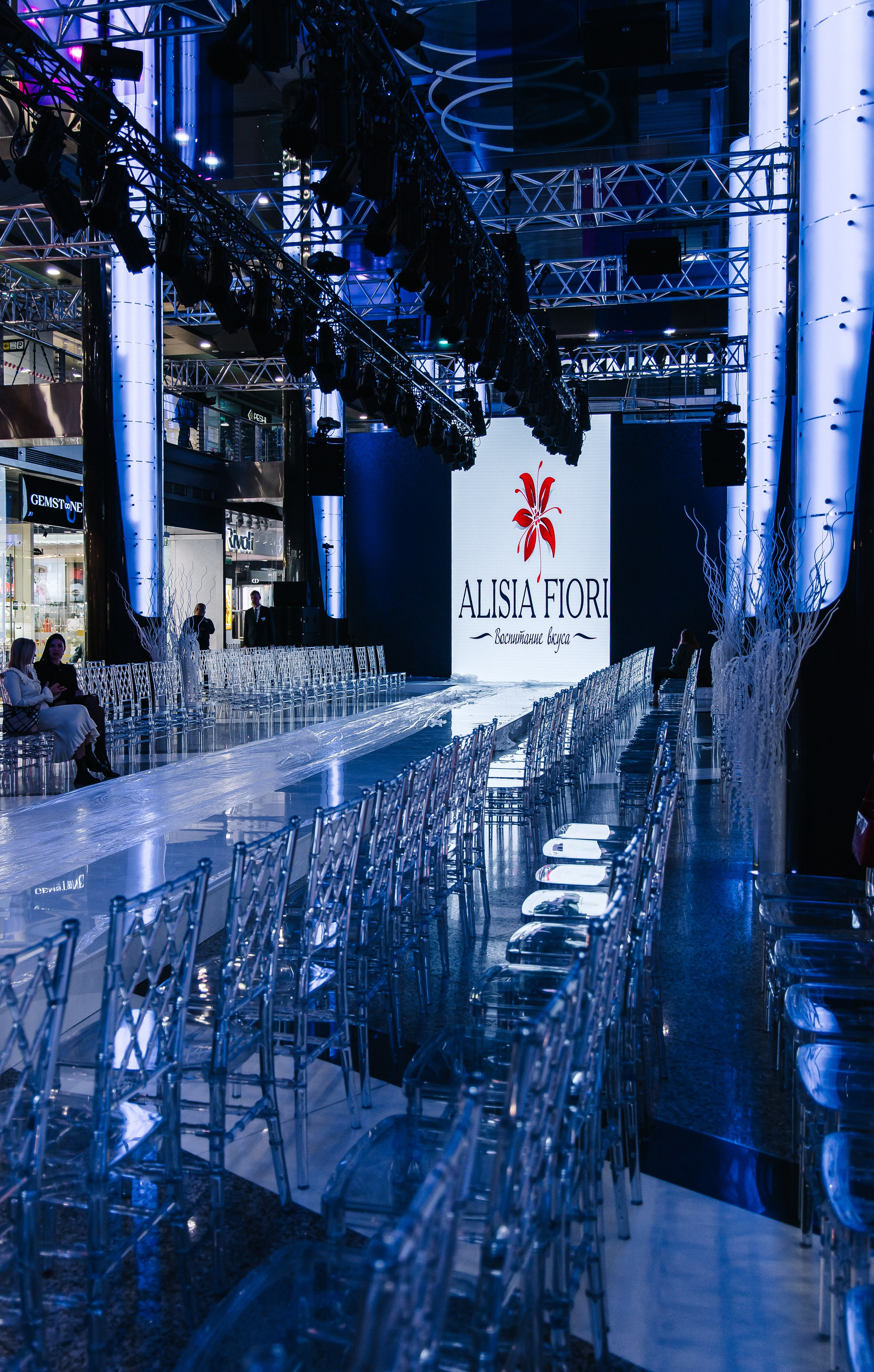 Неделя моды в галерее модные сезоны. Репортажный фотограф Катерина Гилс Москва