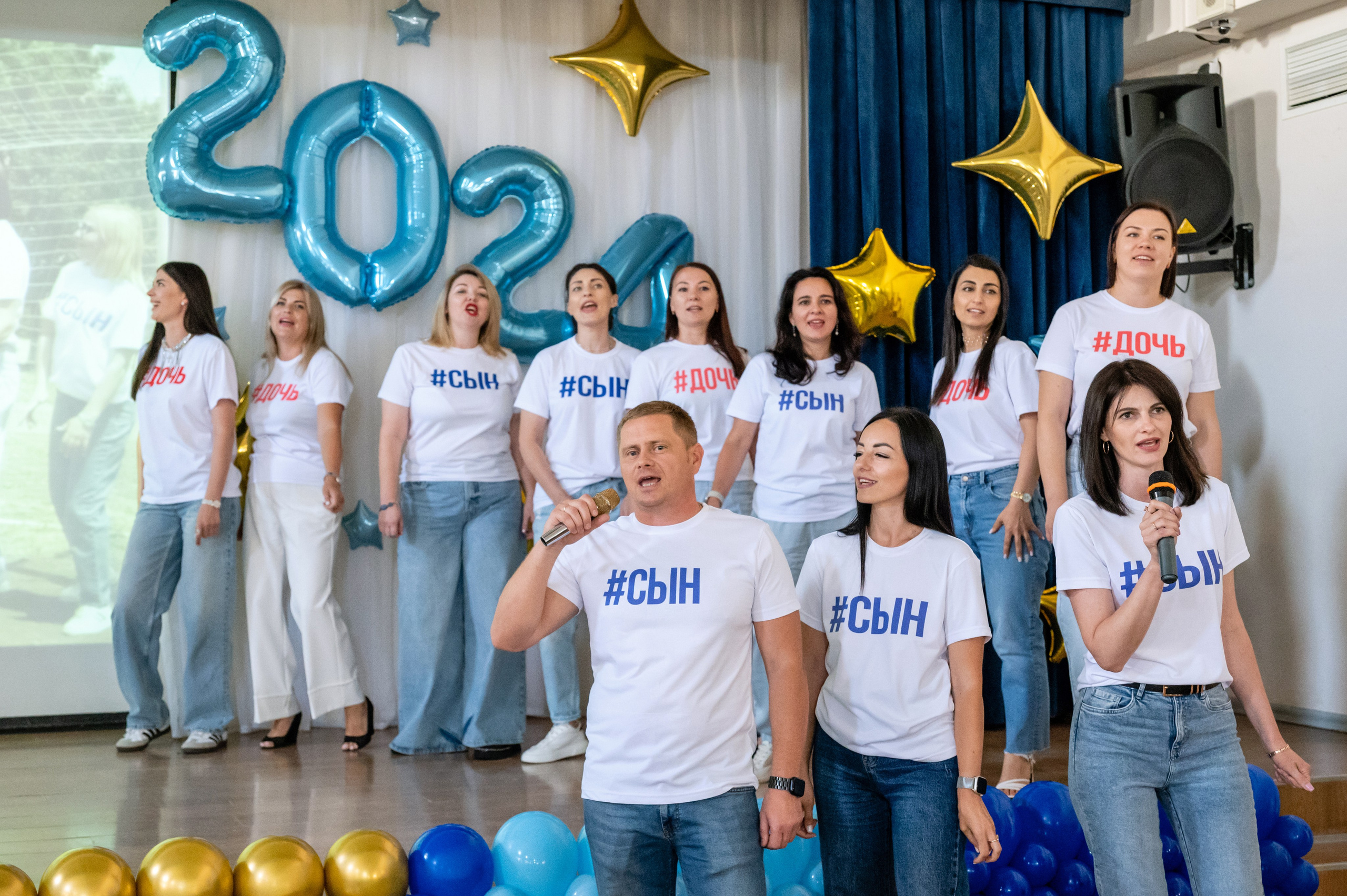 Школа № 98 9 класс вручение аттестатов. Вячеслав Скрипник Фотограф Краснодар