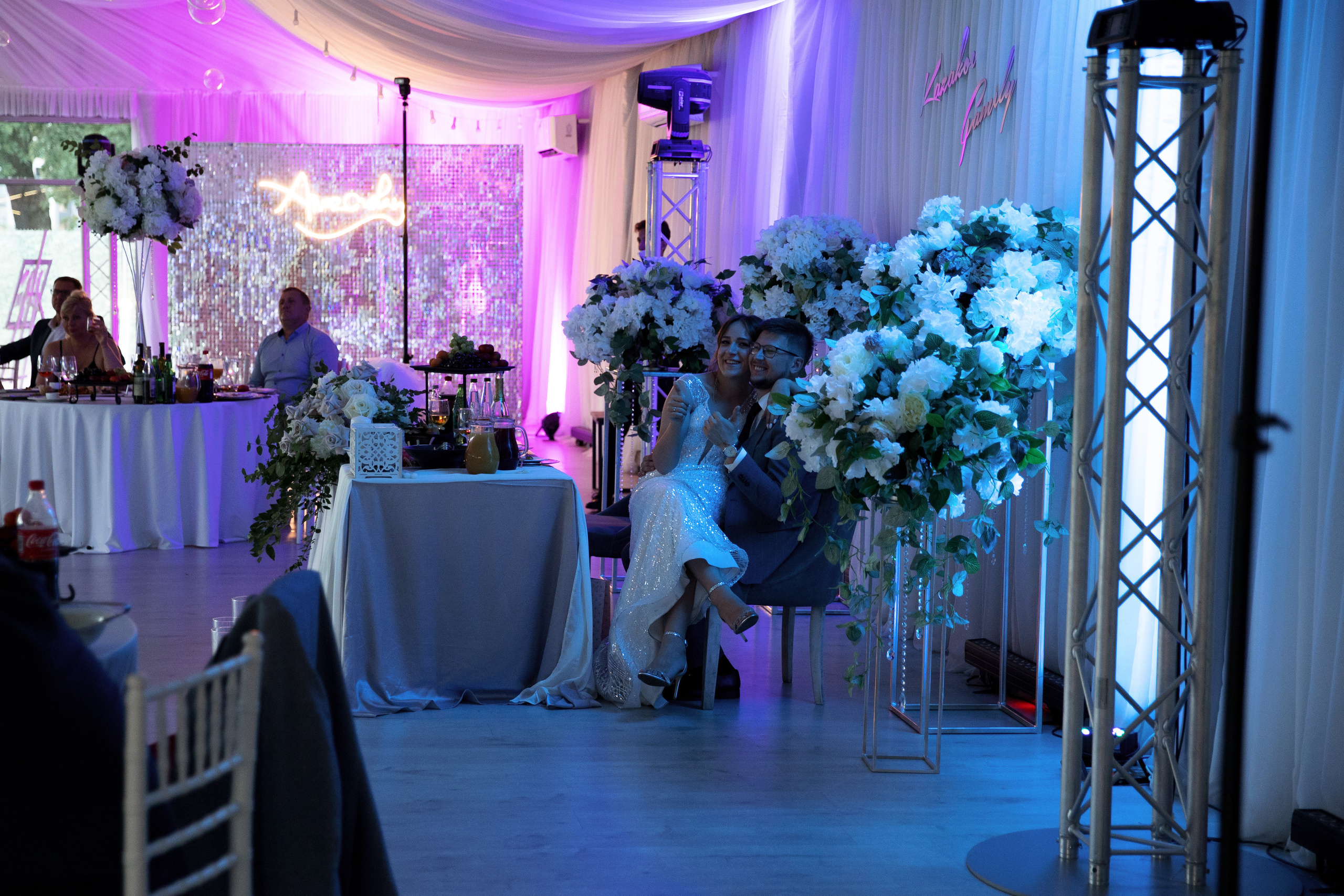 Свадебная фотосессия в апартаментах в центре спб. Свадебный фотограф в Санкт-Петербурге Никита Кузякин