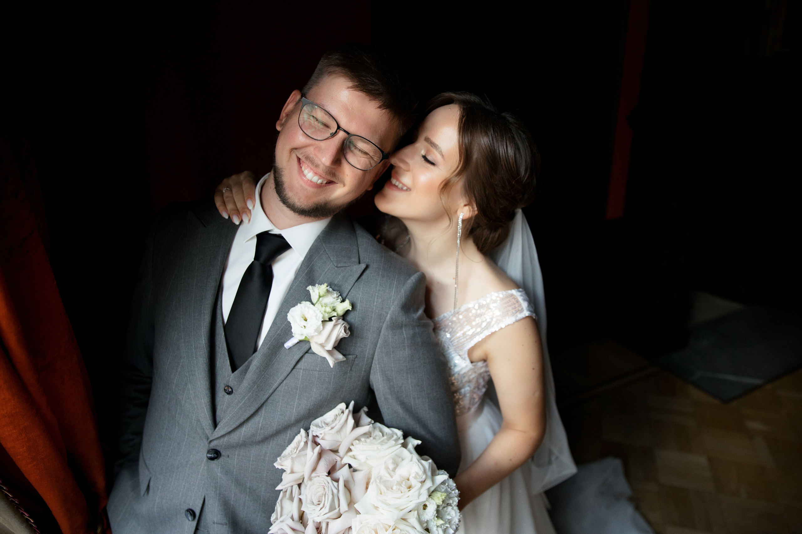 Свадебная фотосессия в апартаментах в центре спб. Свадебный фотограф в Санкт-Петербурге Никита Кузякин