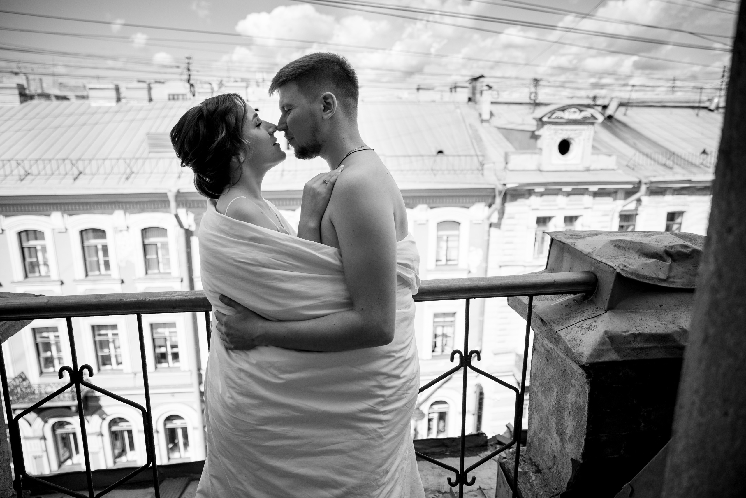 Свадебная фотосессия в апартаментах в центре спб. Свадебный фотограф в Санкт-Петербурге Никита Кузякин