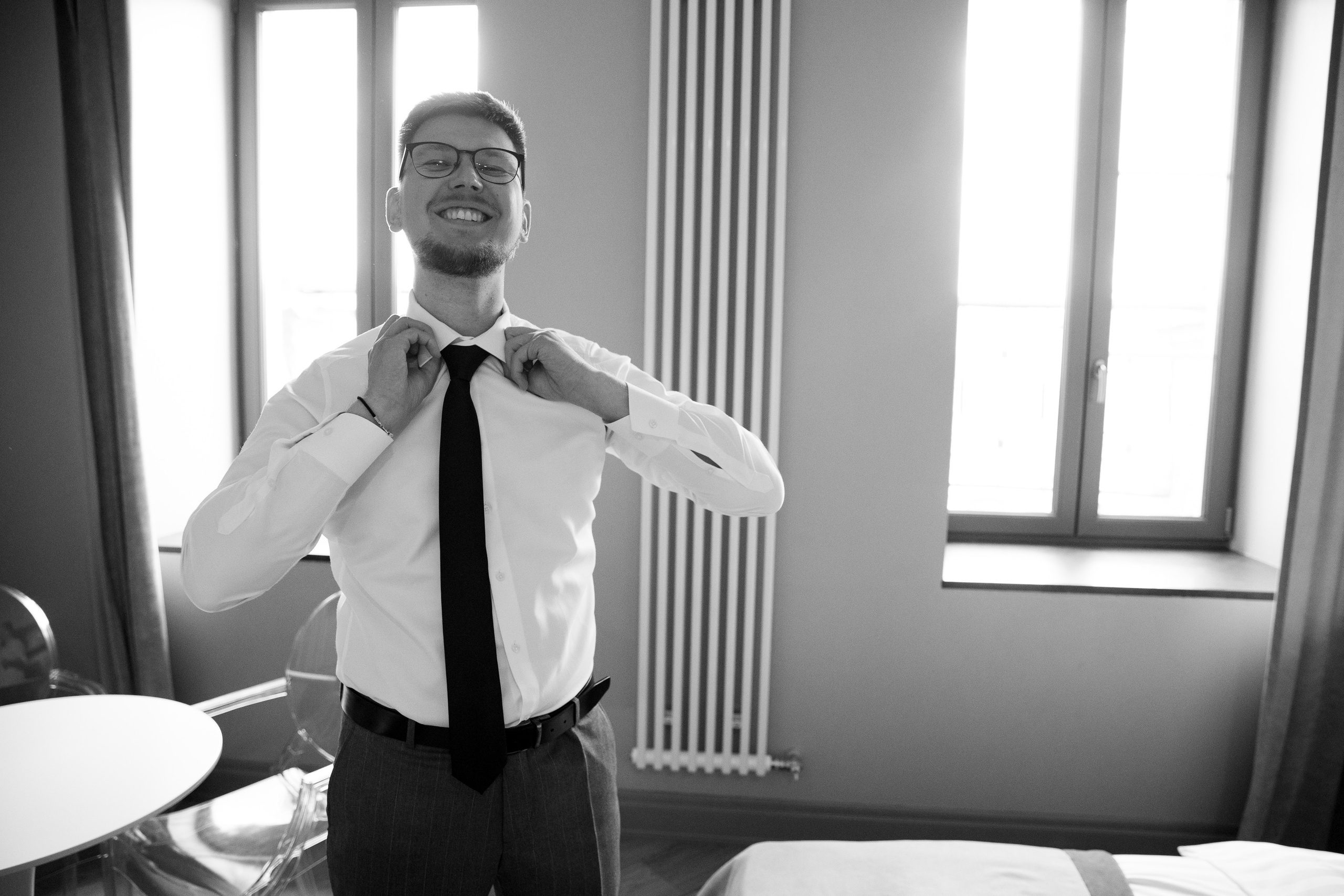 сборы жениха в отеле