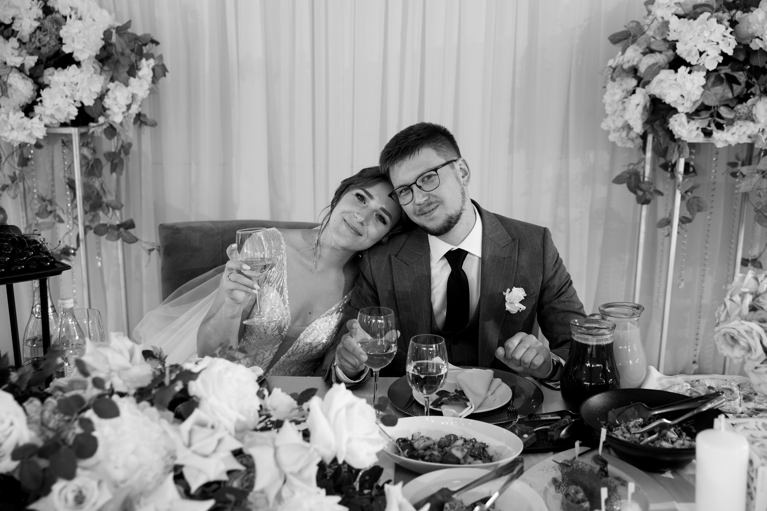 Свадебная фотосессия в апартаментах в центре спб. Свадебный фотограф в Санкт-Петербурге Никита Кузякин