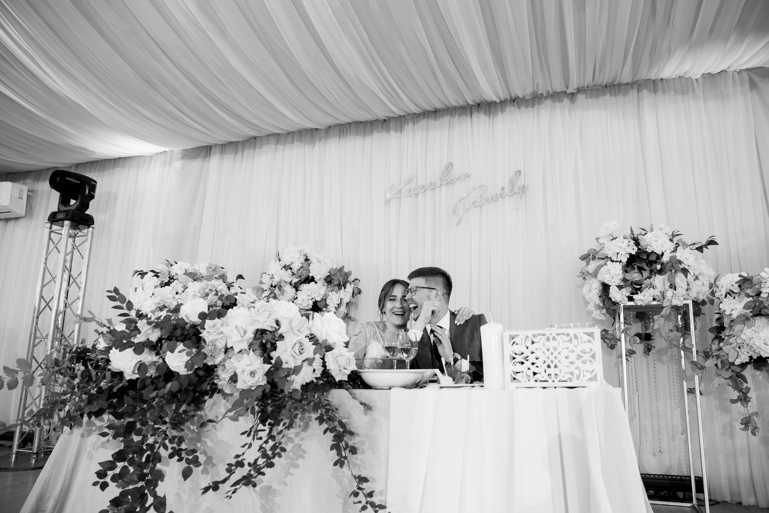 Свадебная фотосессия в апартаментах в центре спб. Свадебный фотограф в Санкт-Петербурге Никита Кузякин