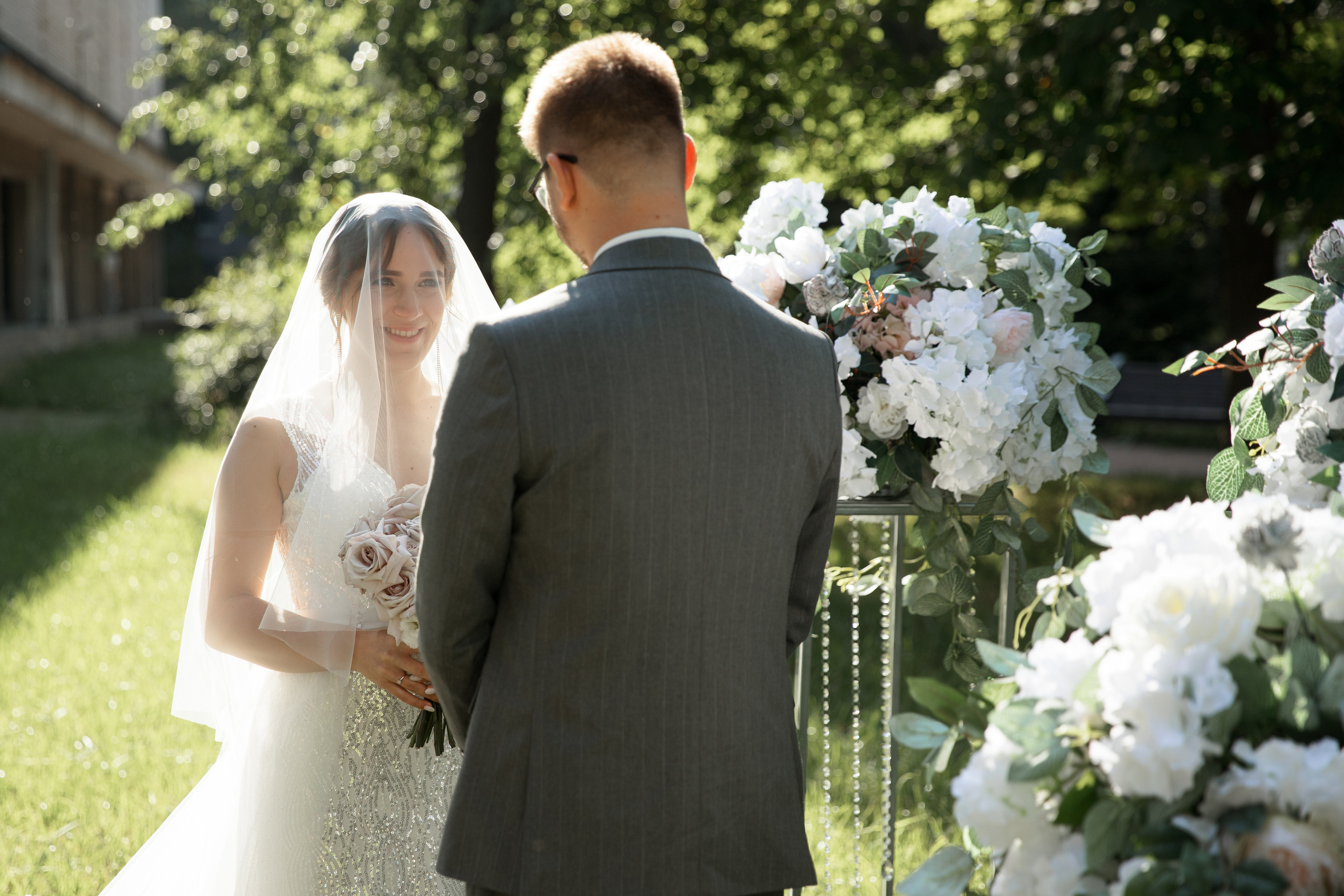 Свадебная фотосессия в апартаментах в центре спб. Свадебный фотограф в Санкт-Петербурге Никита Кузякин