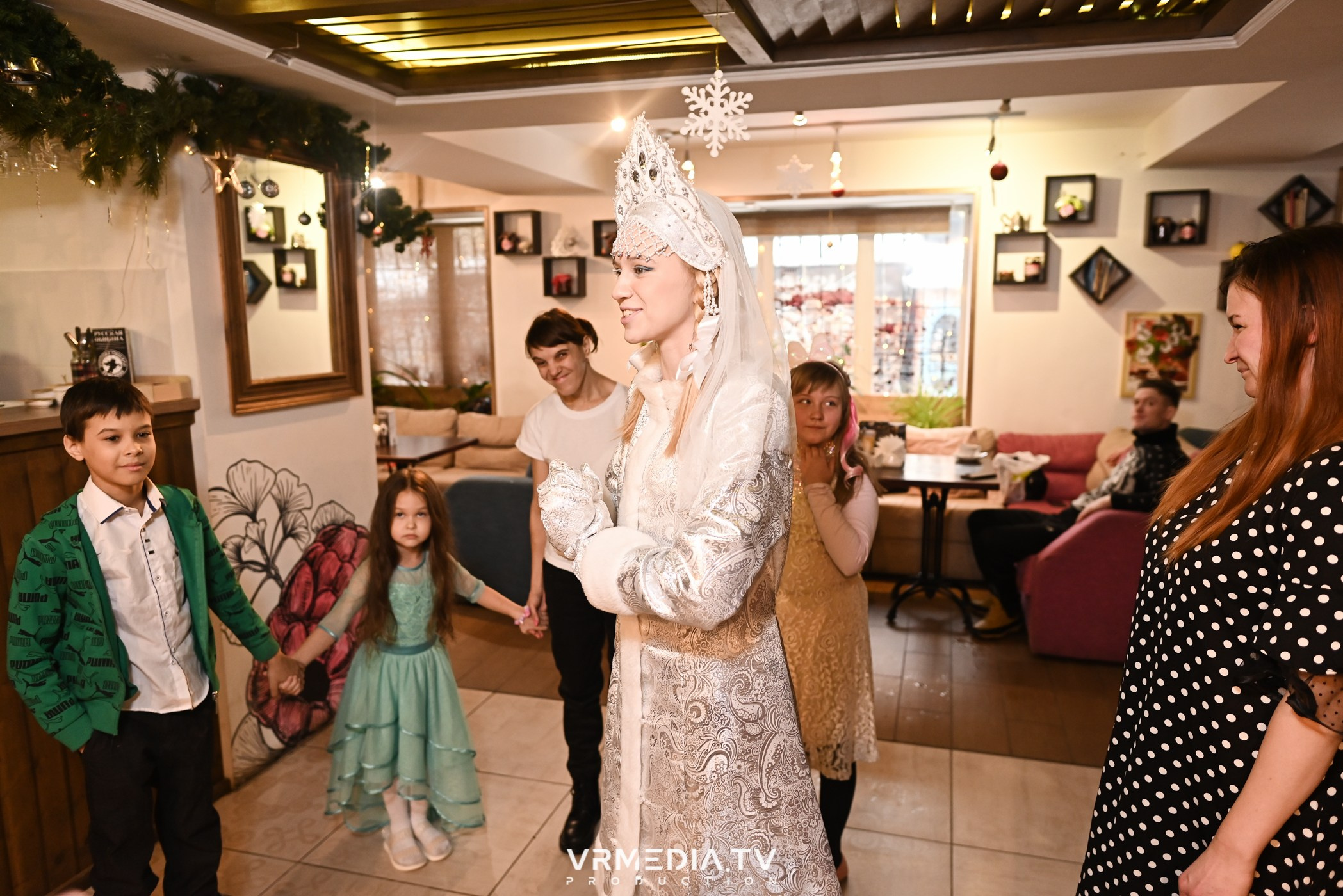 Новогодний вечер в кафе «кАмпот»