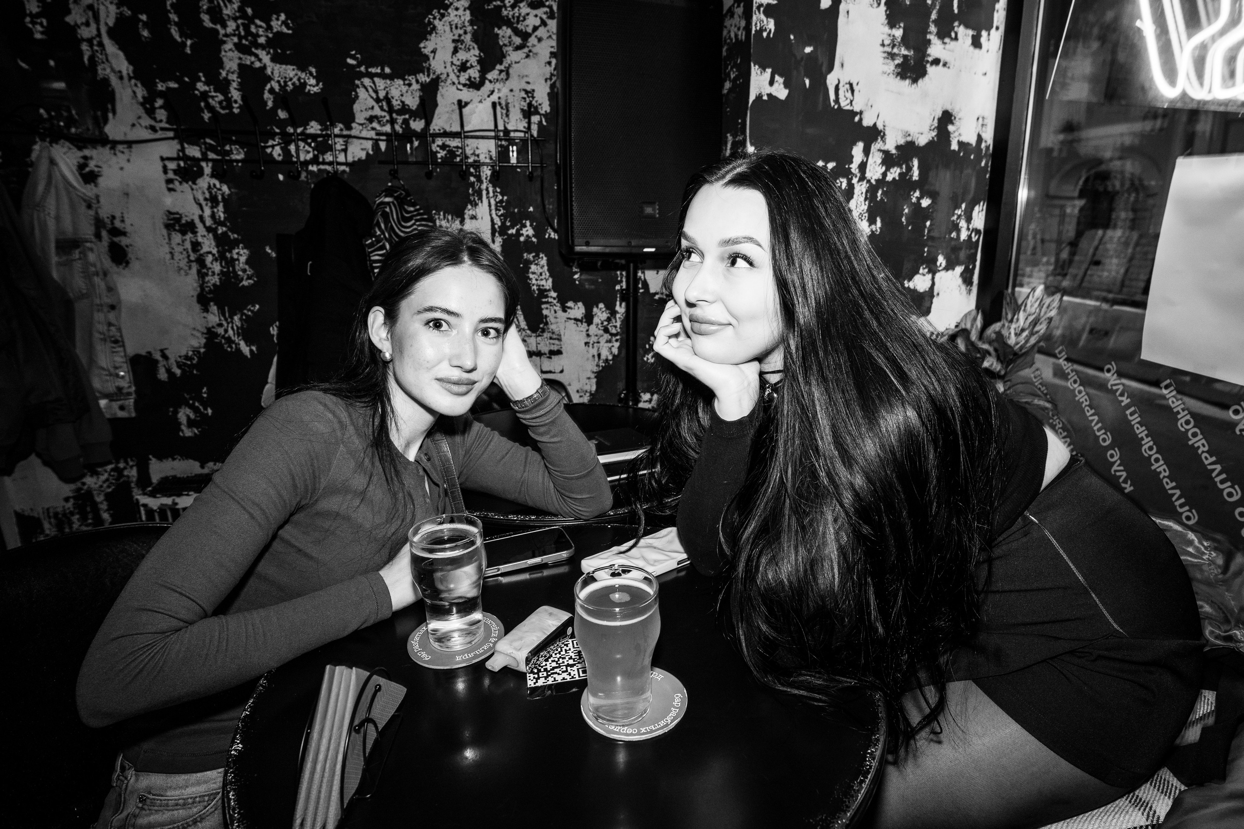 Из Сибири с любовью. Бар разбитых сердец. Концертный и репортажный фотограф в Санкт-Петербурге Слава Пахомов