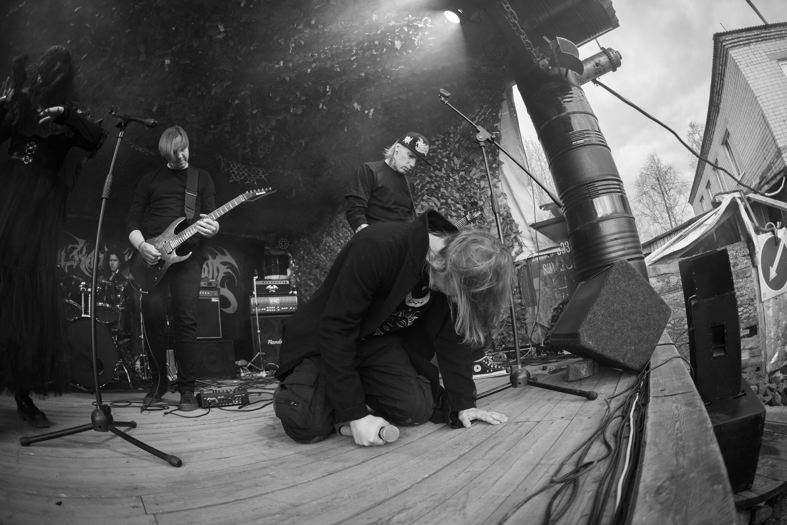 Фестиваль «ПОСРЕДИ КЛАДБИЩ И БОЛОТ»|Архангельск. Концертный и репортажный фотограф в Санкт-Петербурге Слава Пахомов