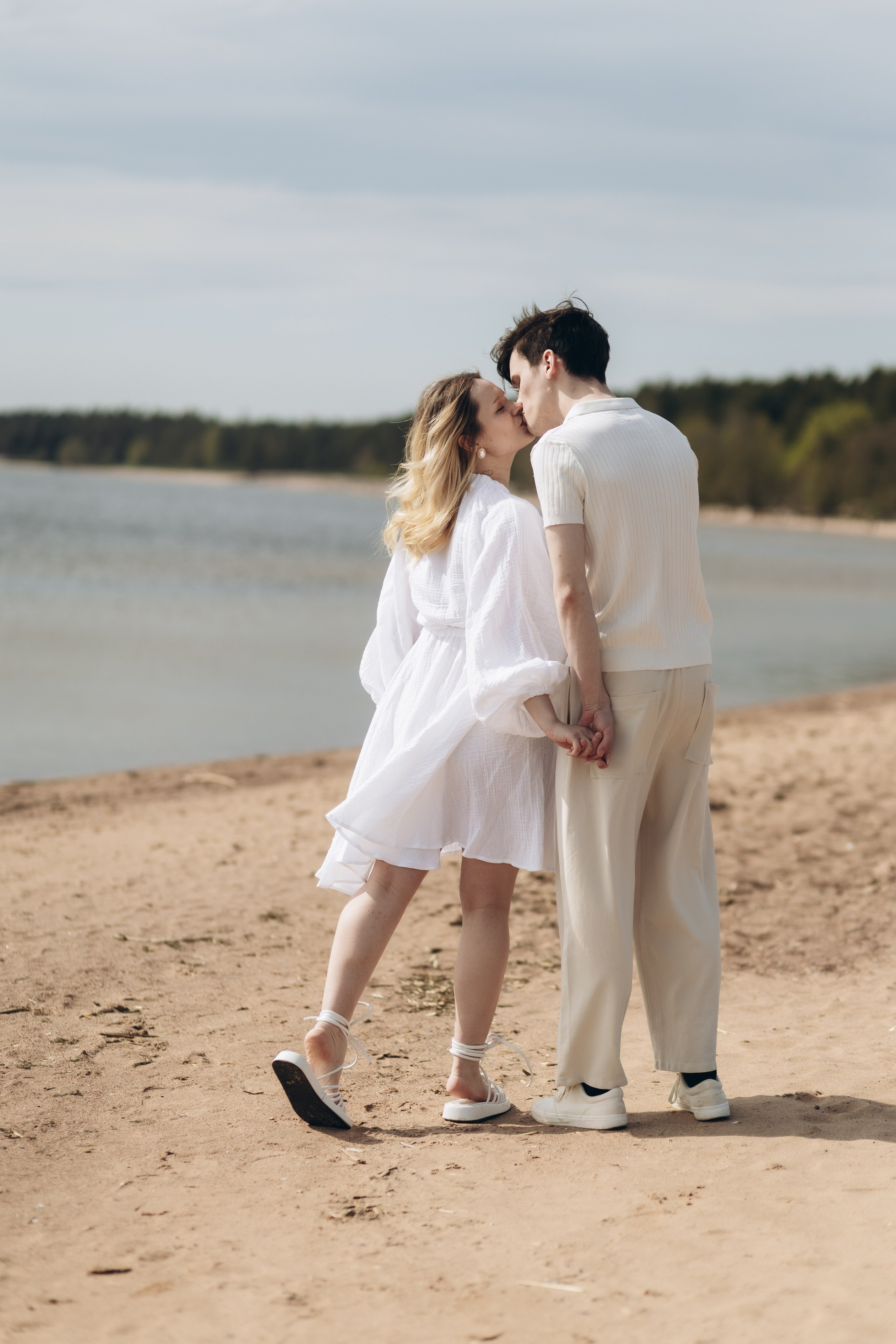 Беременная фотосессия на заливе. Фотограф Артем Бросов в Санкт-Петербурге и Дубае
