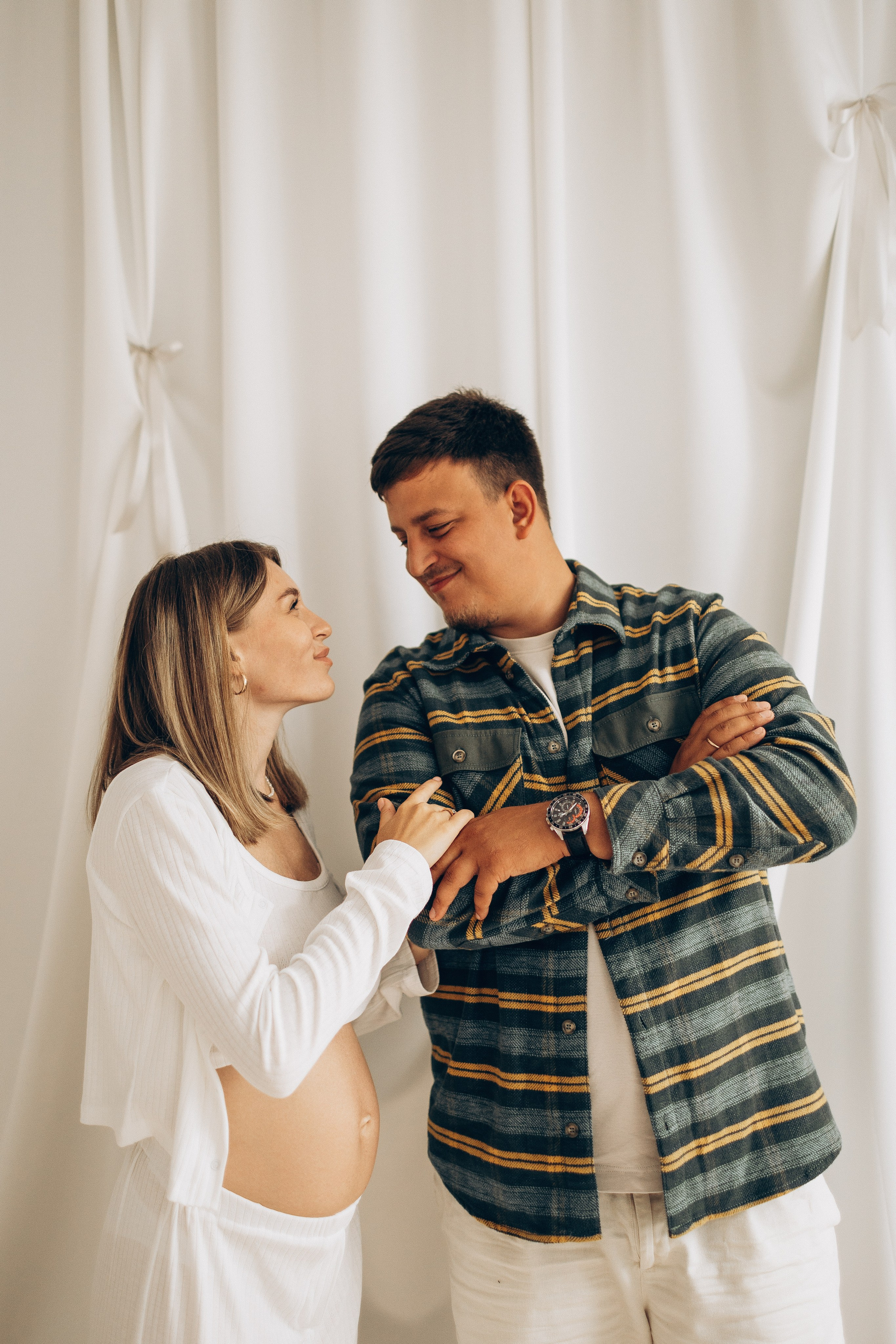 Семейная фотосессия в студии. Семейная съемка — это красивый способ признаться своей семье в любви