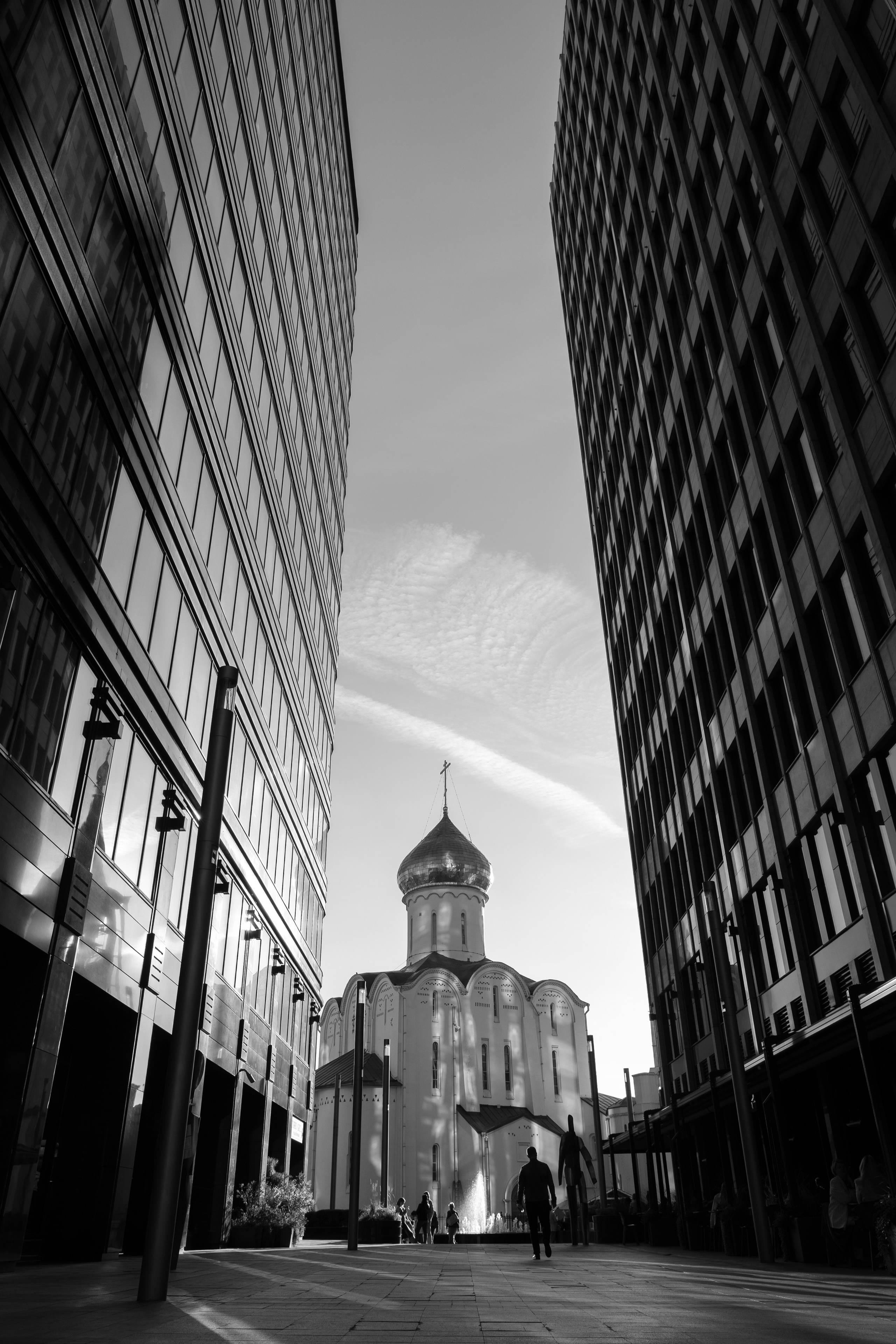 Монохромная Москва. Легкая фотография