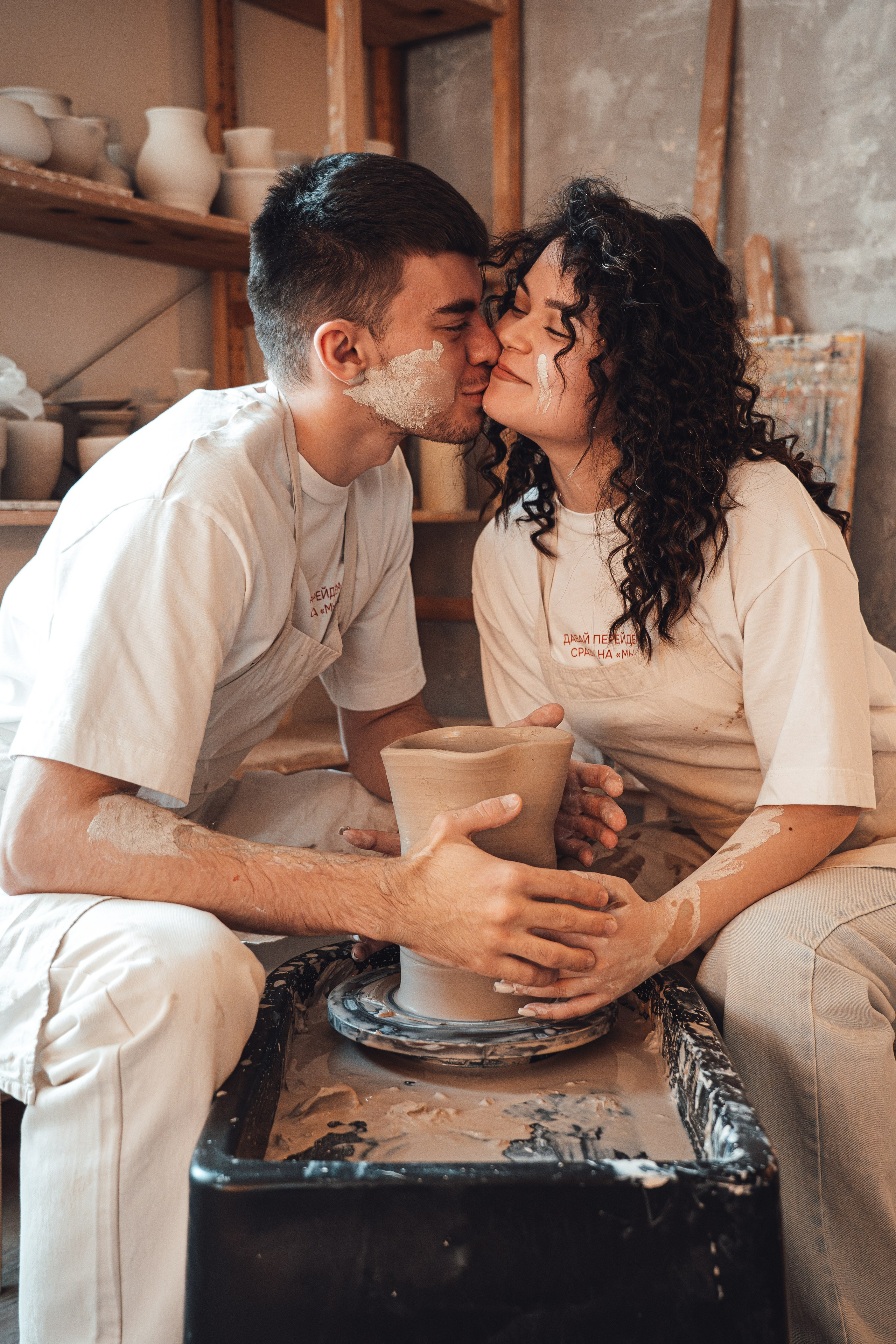 Свидание в гончарной мастерской (A&A). Легкая фотография