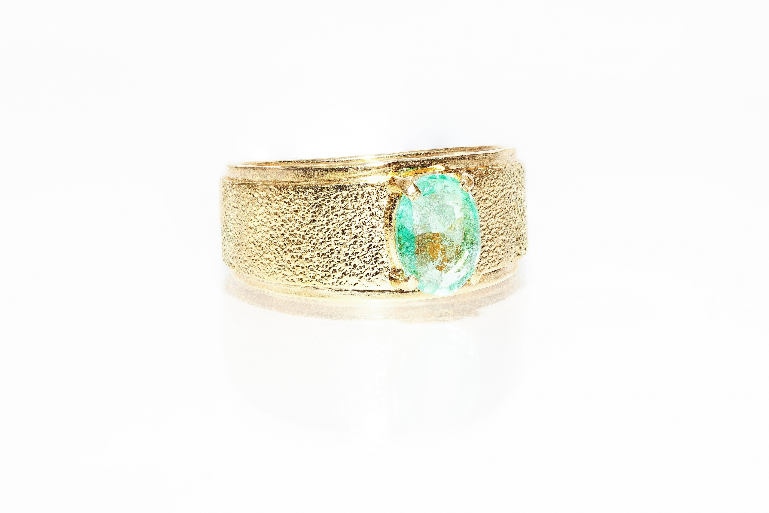 Якутское золото и изумруды. Семейный и предметный фотограф Мария Львова Санкт-Петербург flitphoto