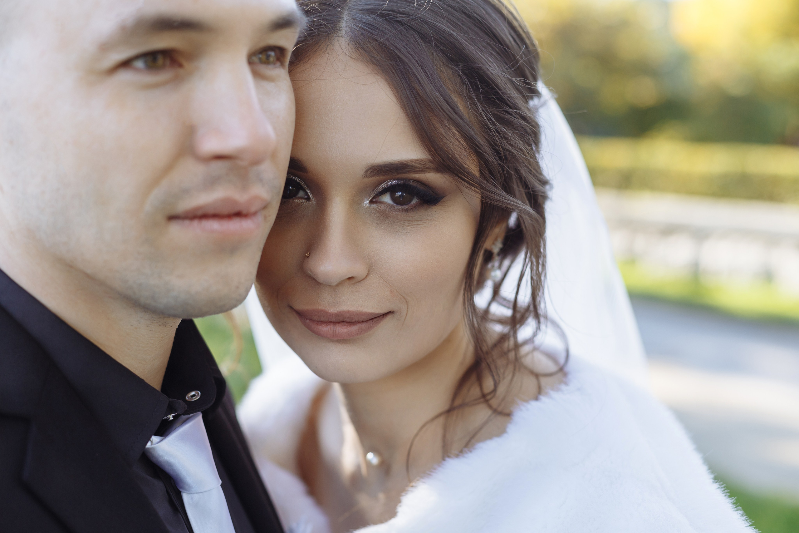 Павел, Мария — фотографии в студии и парке. Событийный фотограф Максим Бескоровайновнов