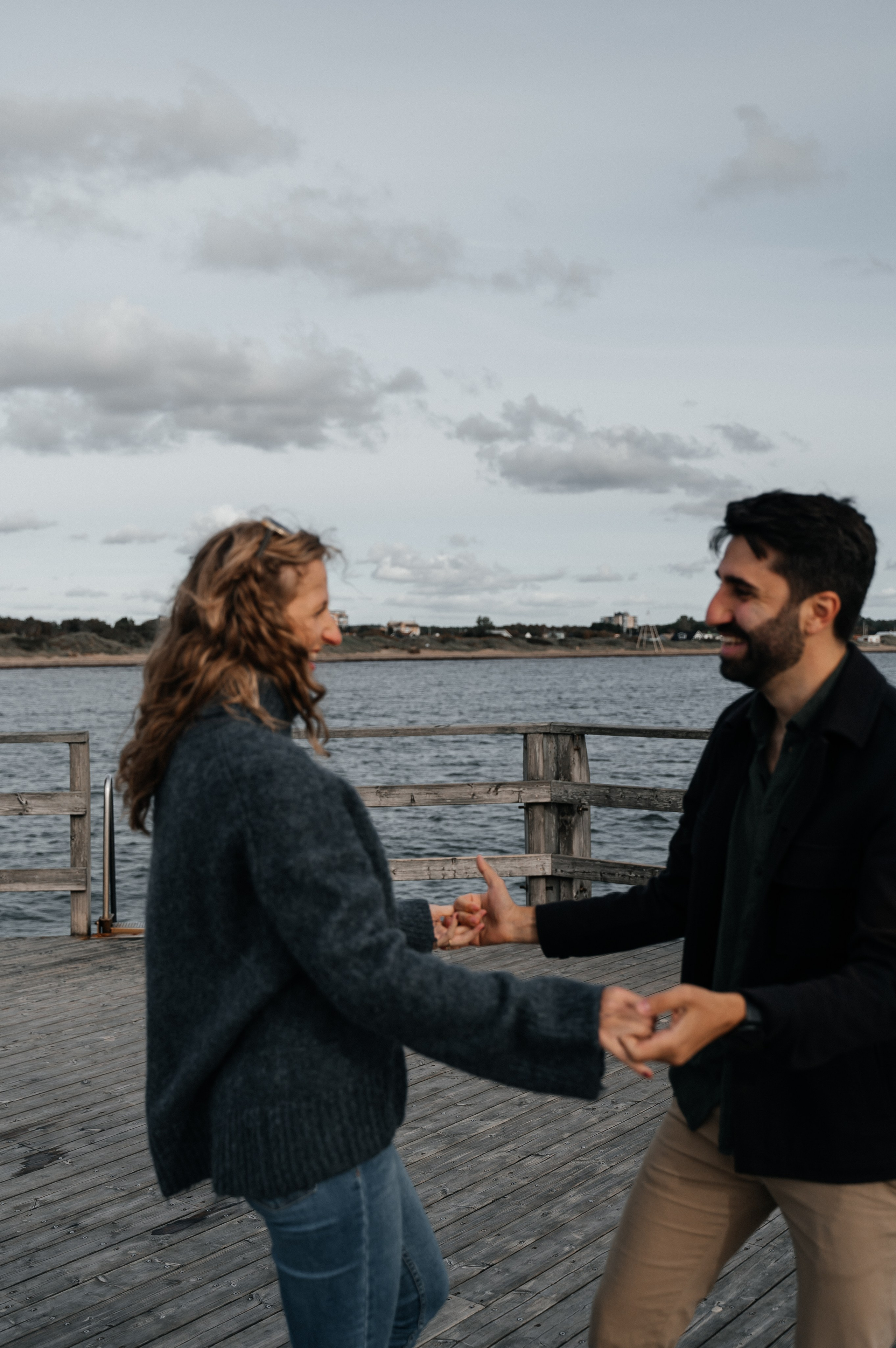Parfotografering på Skrea strand | Fotograf i Falkenberg. Bröllops- och familjefotograf i Halmstad | Valentina