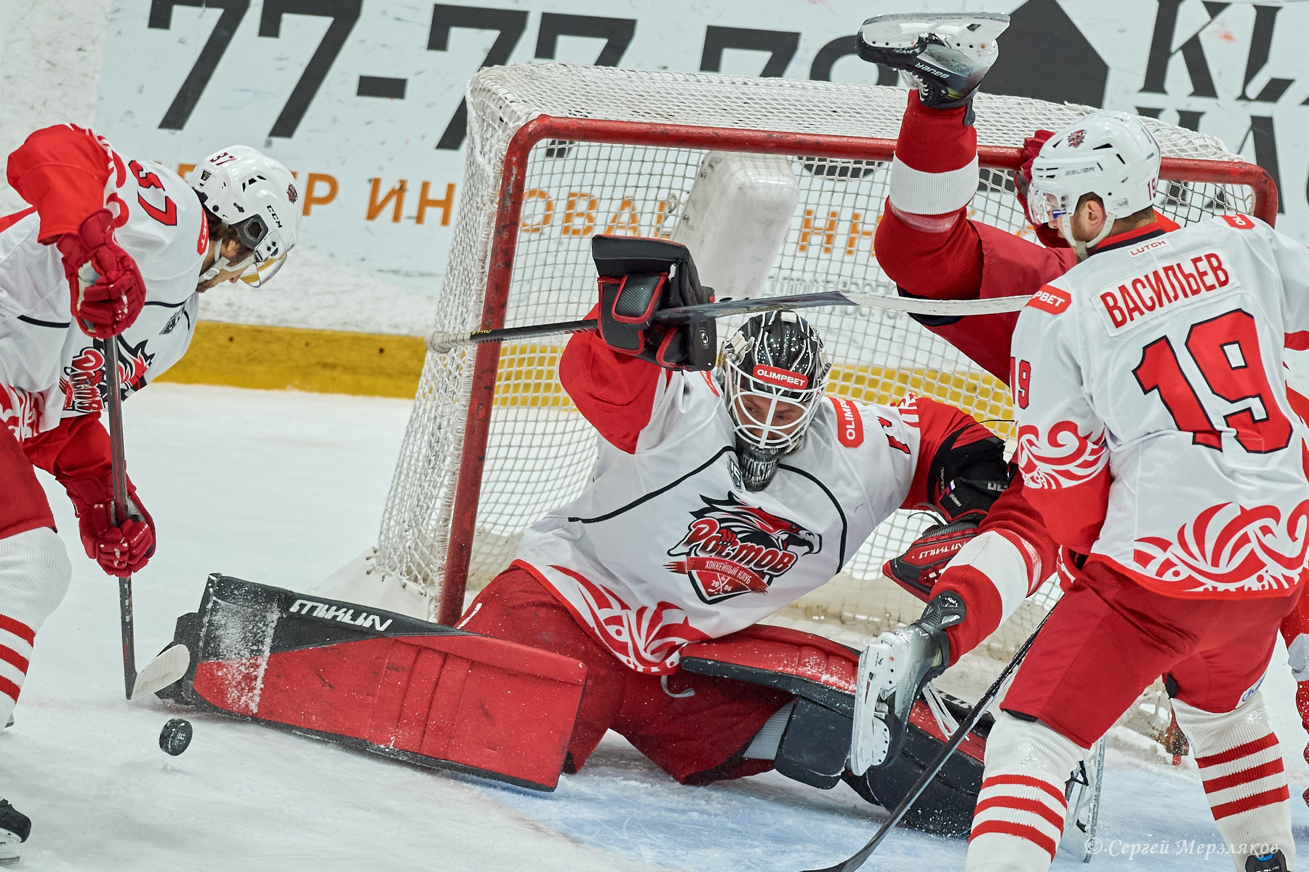 Хоккей. OLIMPBET Чемпионат России — ВХЛ Ижсталь — Ростов. 28.09.2024 Ижевск. Спортивный репортажный фотограф в Ижевске Сергей Мерзляков